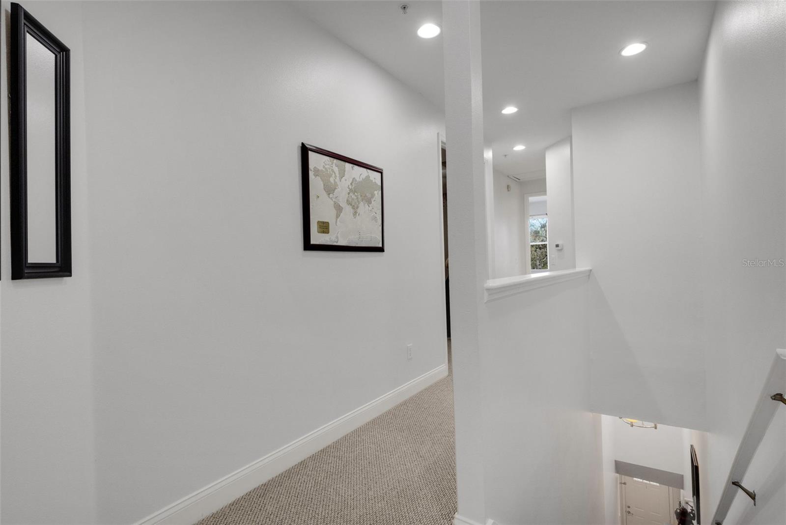 THOMAS TWNHMS - Residential