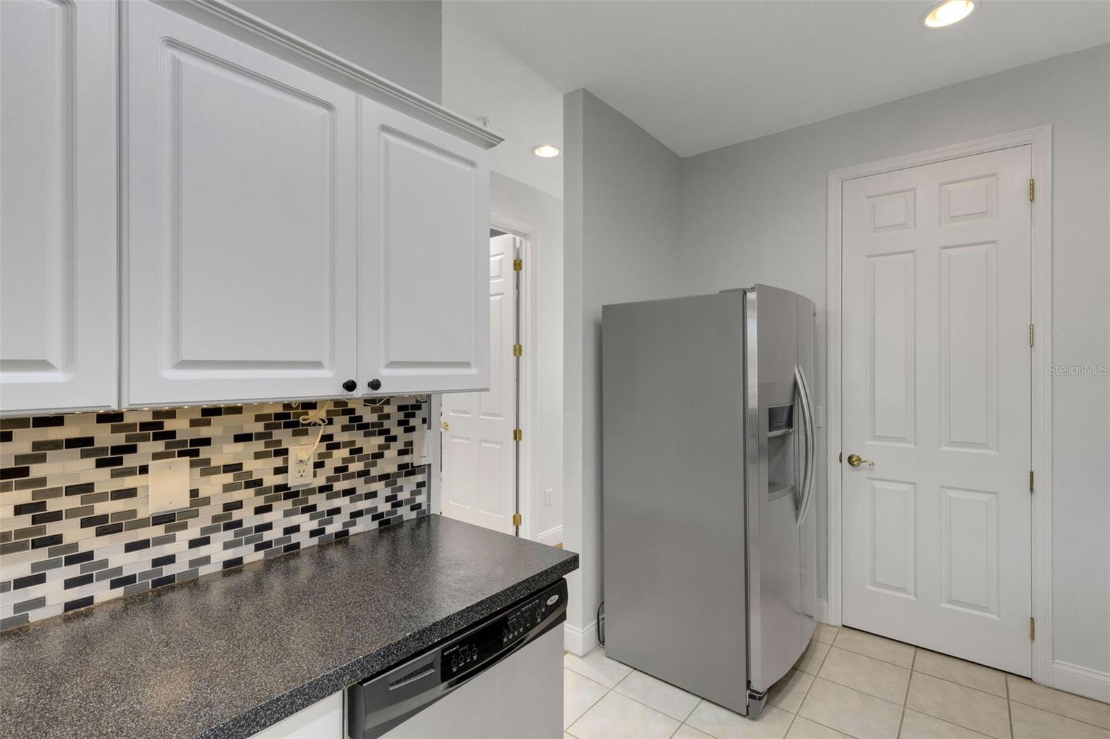 THOMAS TWNHMS - Residential