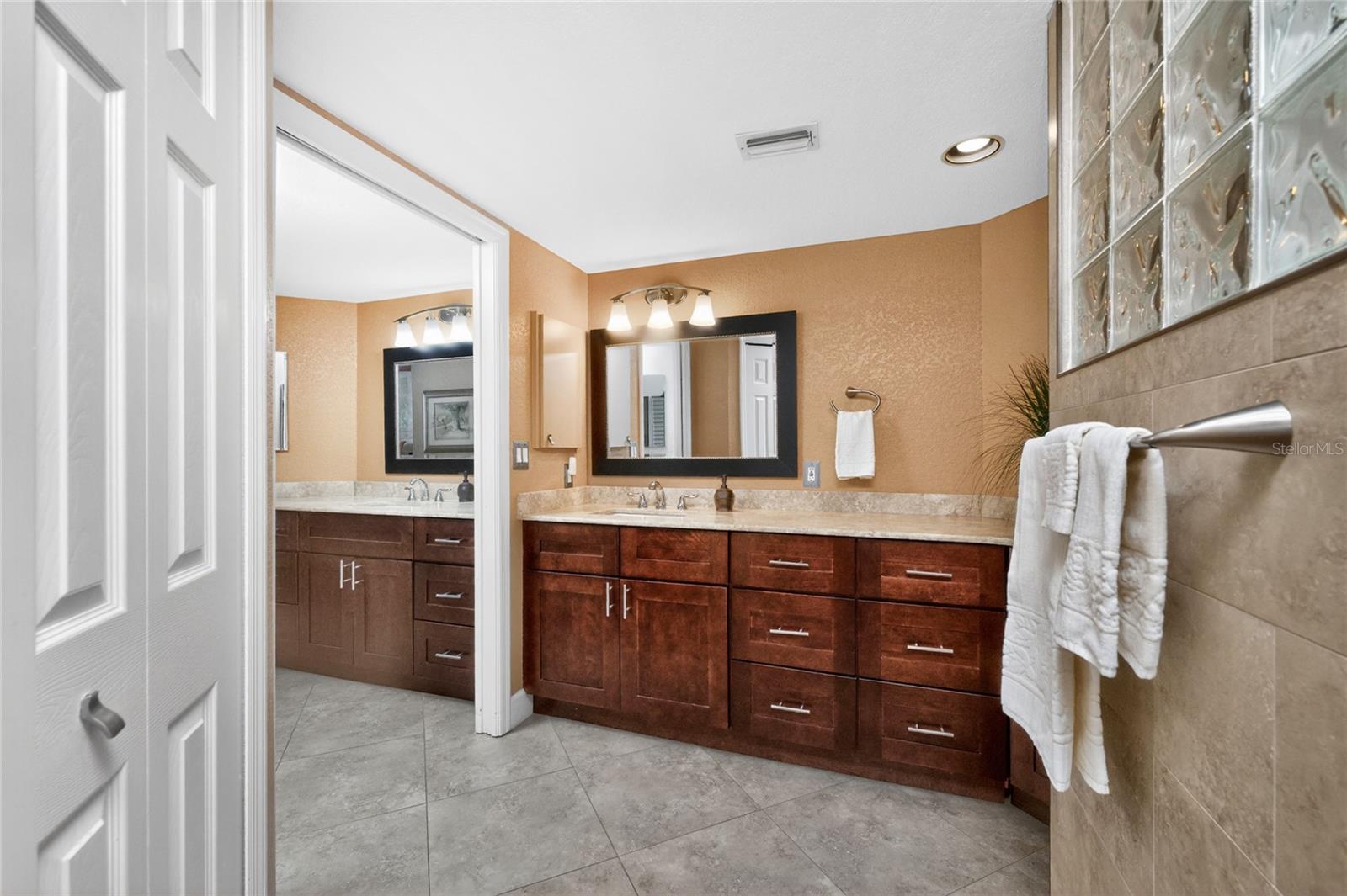 CHAMPAGNE ESTATES CONDO - Residential