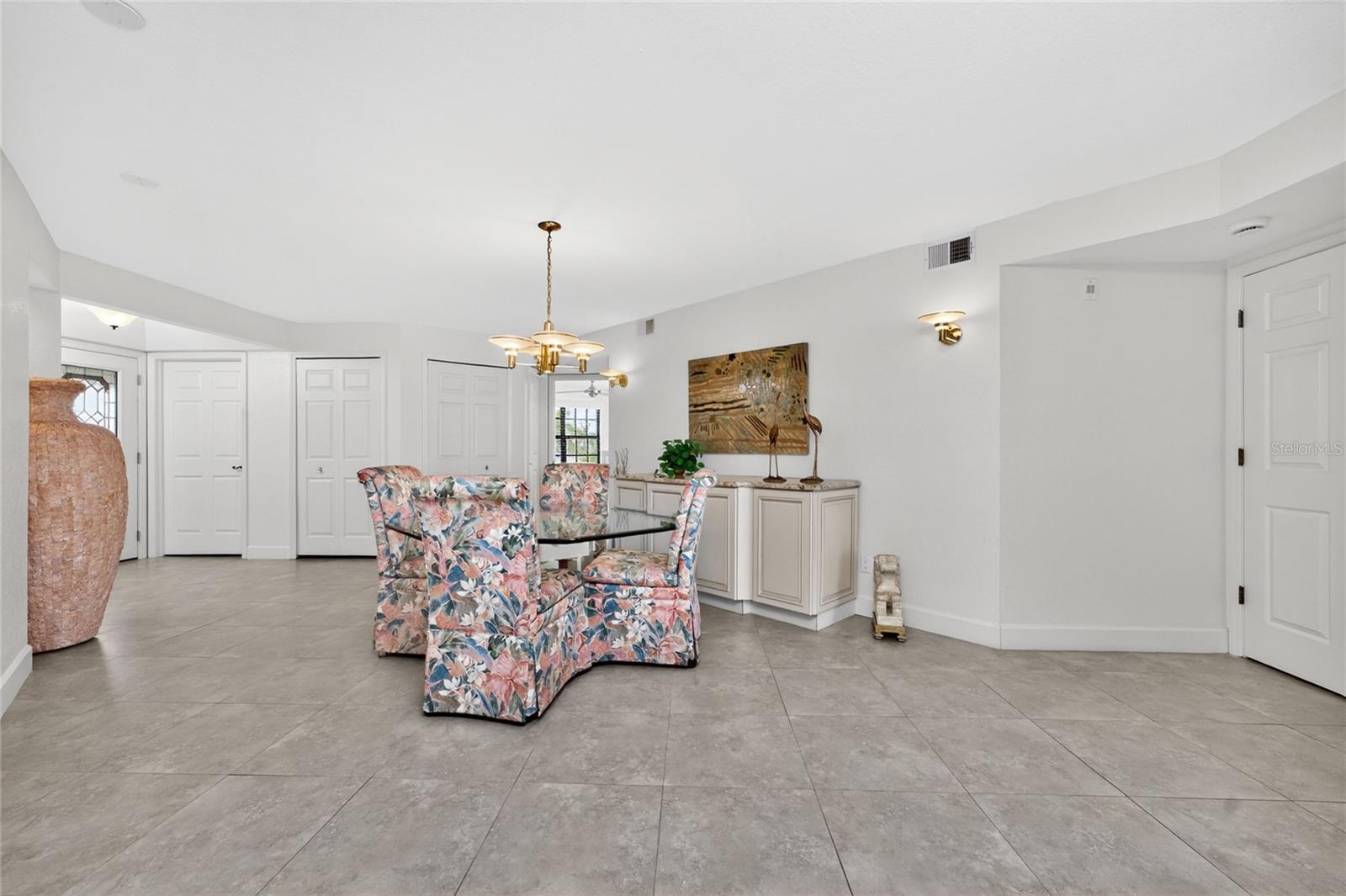 CHAMPAGNE ESTATES CONDO - Residential