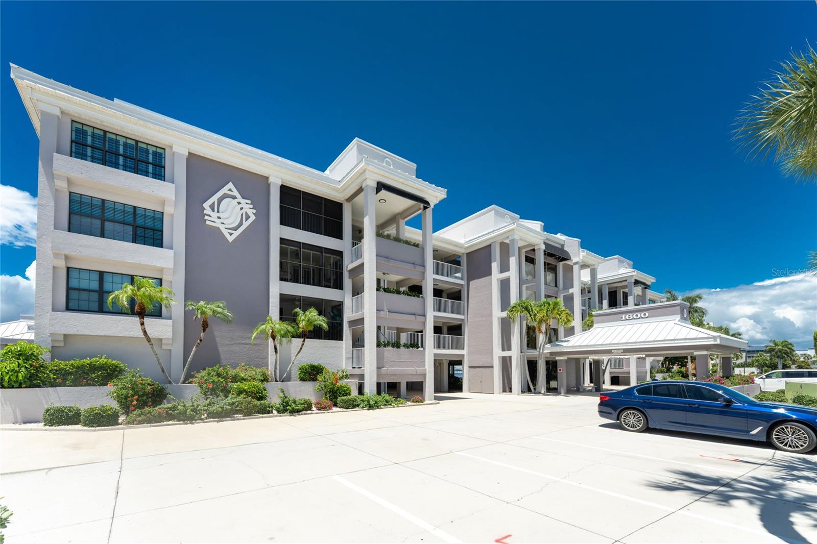 1600 W MARION AVENUE 221