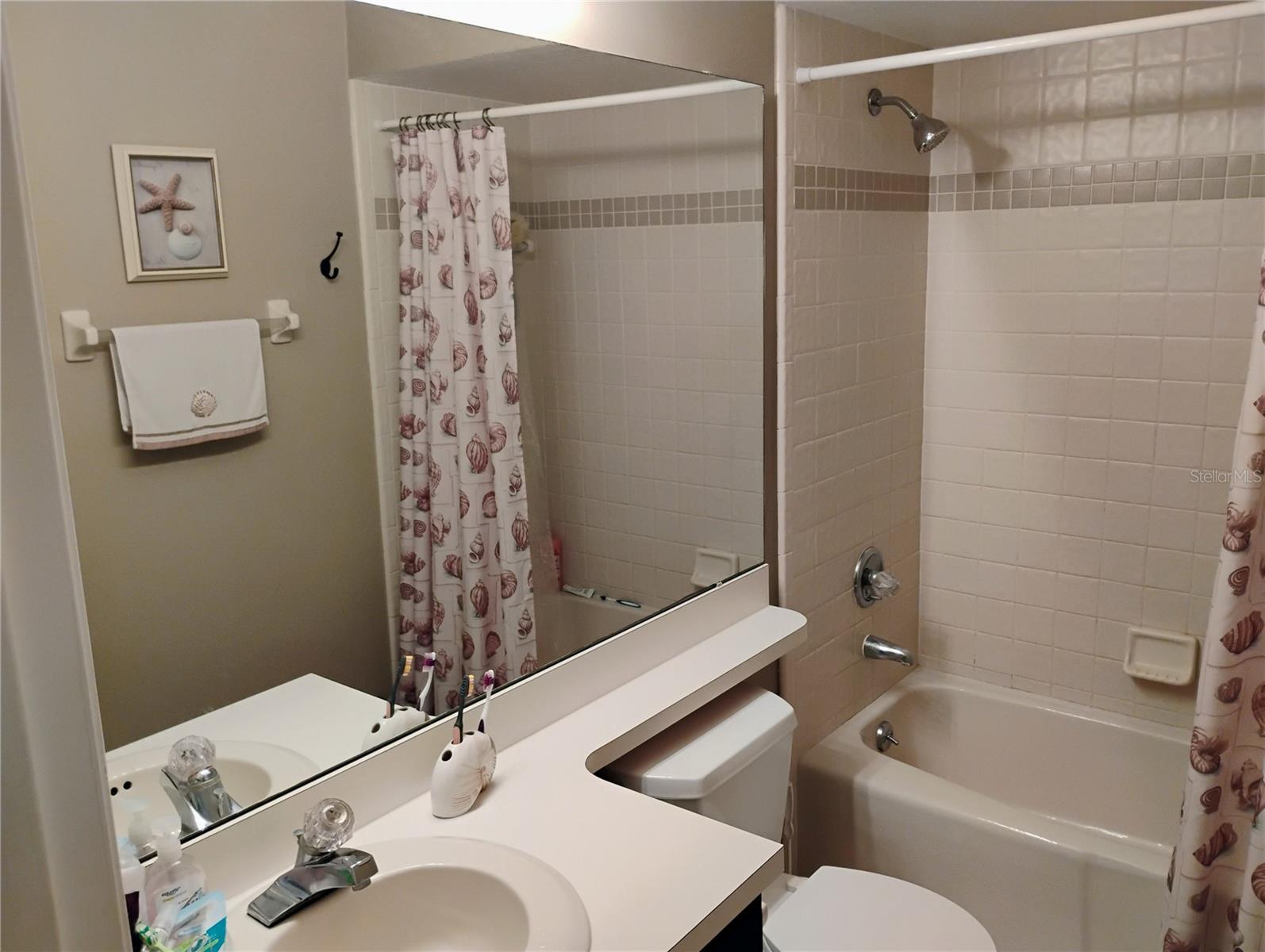 GLEN ABBEY - Residential