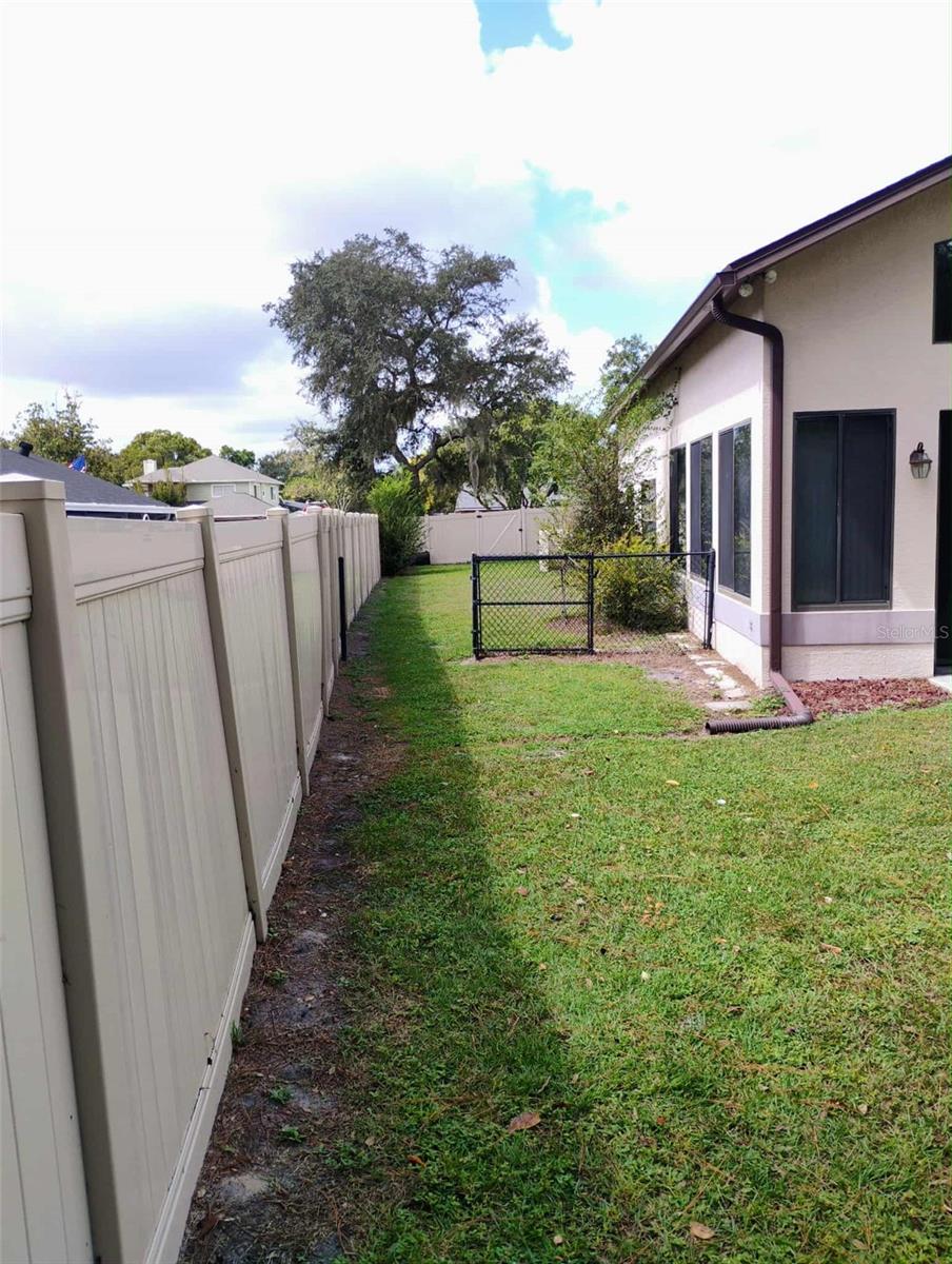 411 GLEN ABBEY LANE