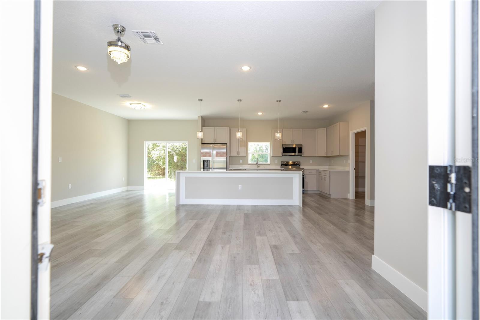 SPRING LAKE VILLAGE III - Residential