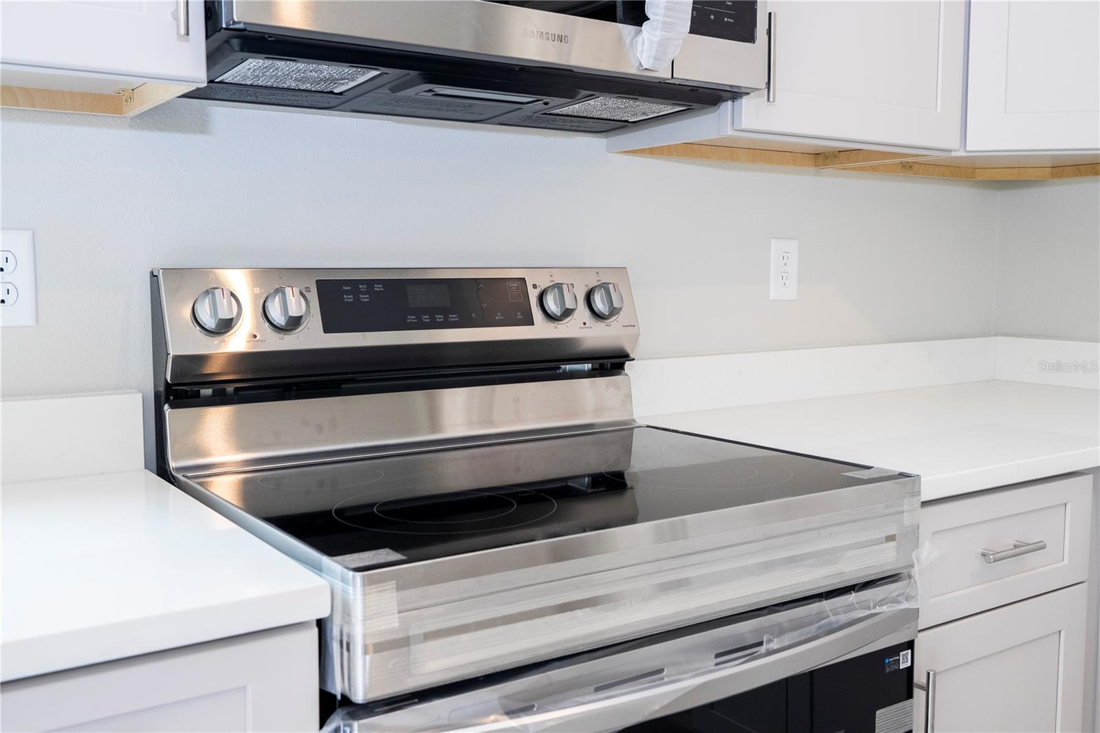 SPRING LAKE VILLAGE III - Residential