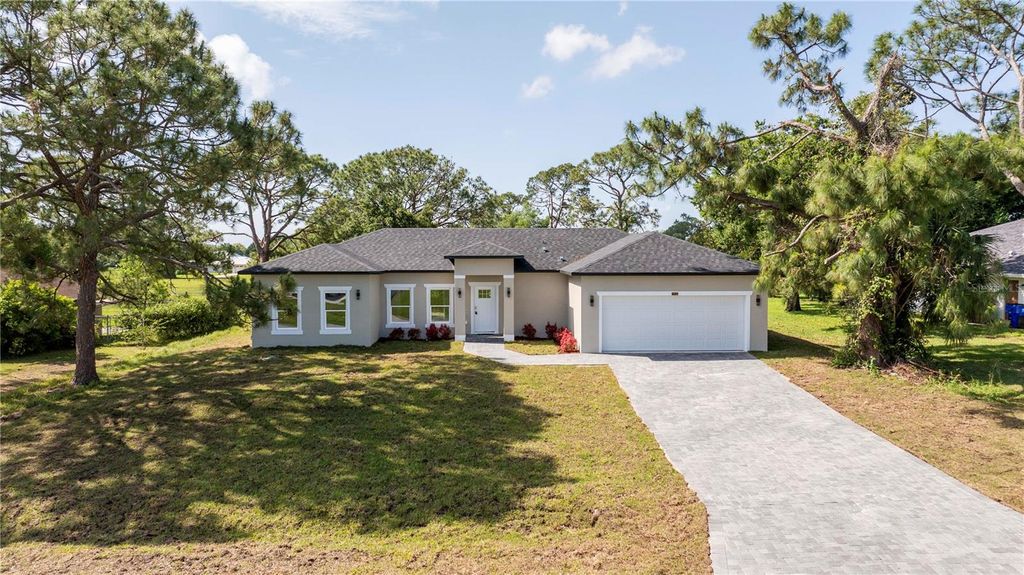 Photo of 7916 Granada Rd, Sebring, FL 33876 (MLS # O6393957)