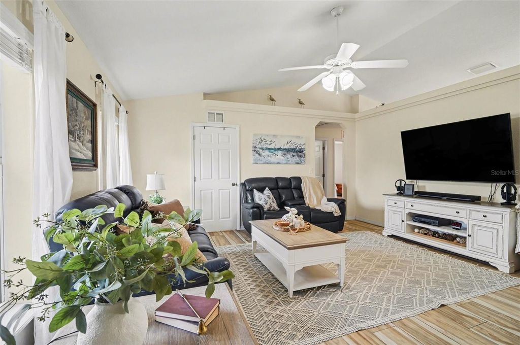 Photo of 10057 SE 125th Street, Belleview, FL 34420 (MLS # O6403429)