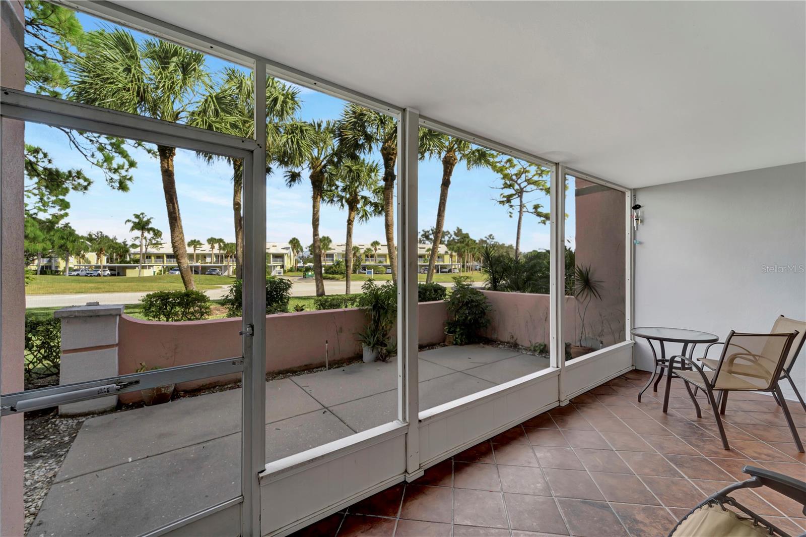 FARMINGTON VISTAS - Residential Lease