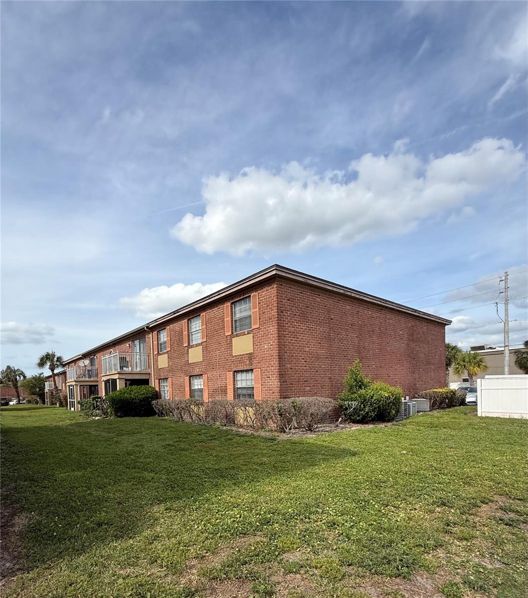CARRINGTON PARK A CONDO - Residential
