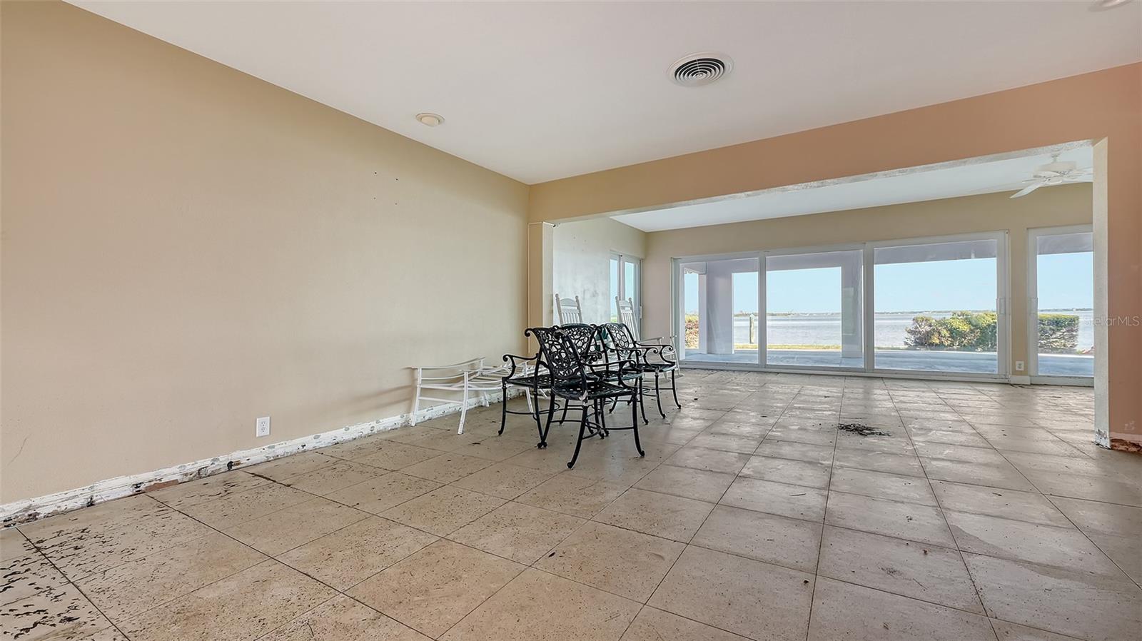 SAINT ARMANDS DIV JOHN RINGLING ESTATES - Residential