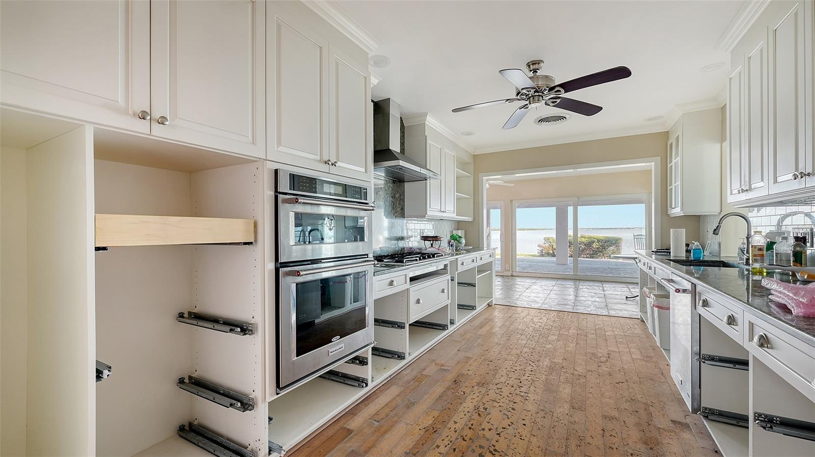 SAINT ARMANDS DIV JOHN RINGLING ESTATES - Residential