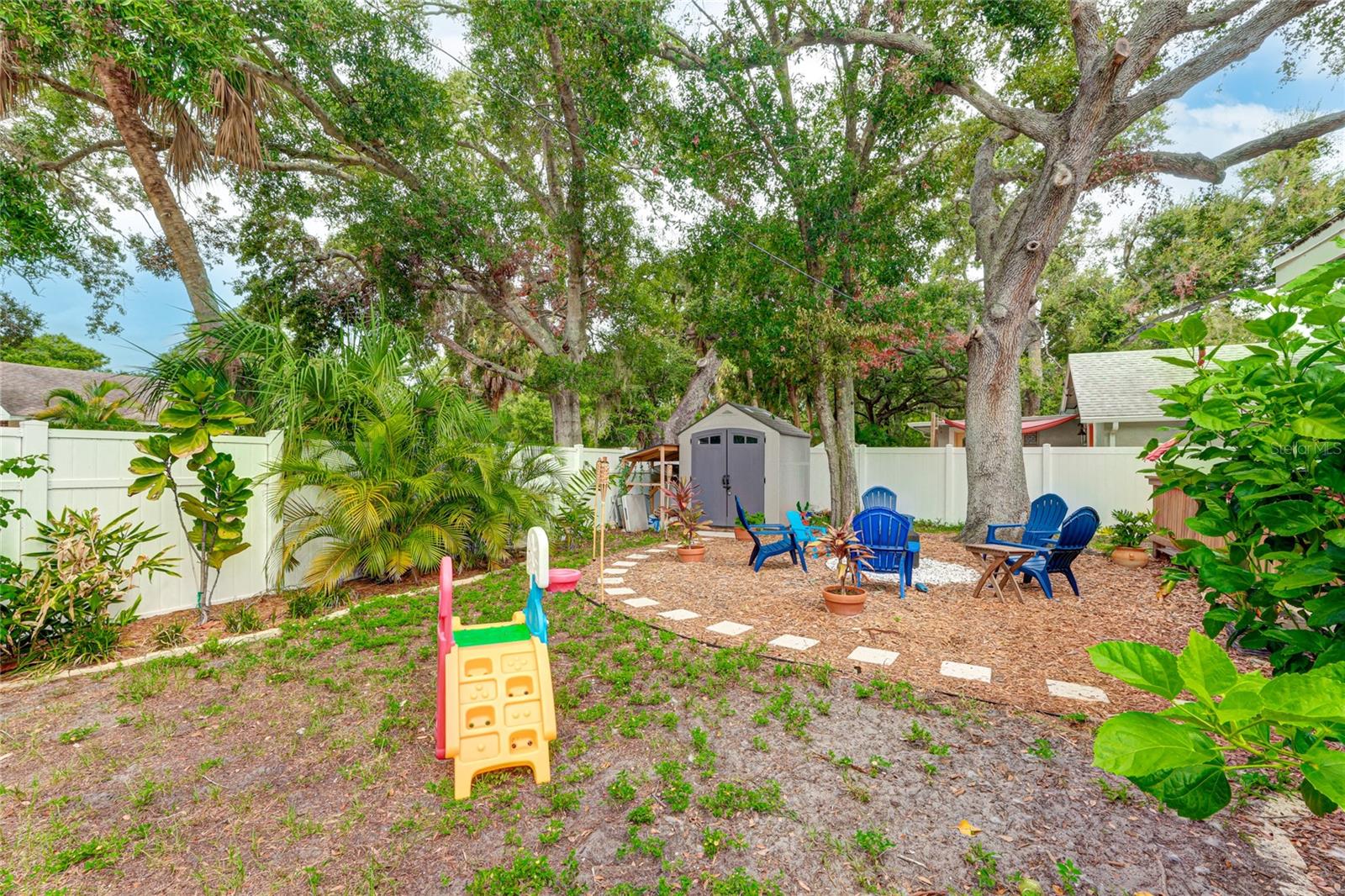 HILLCREST PARK - Residential