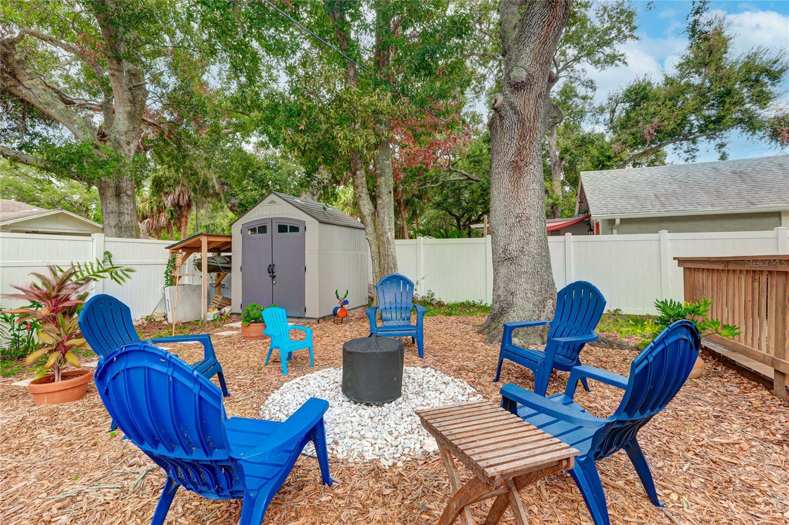 HILLCREST PARK - Residential