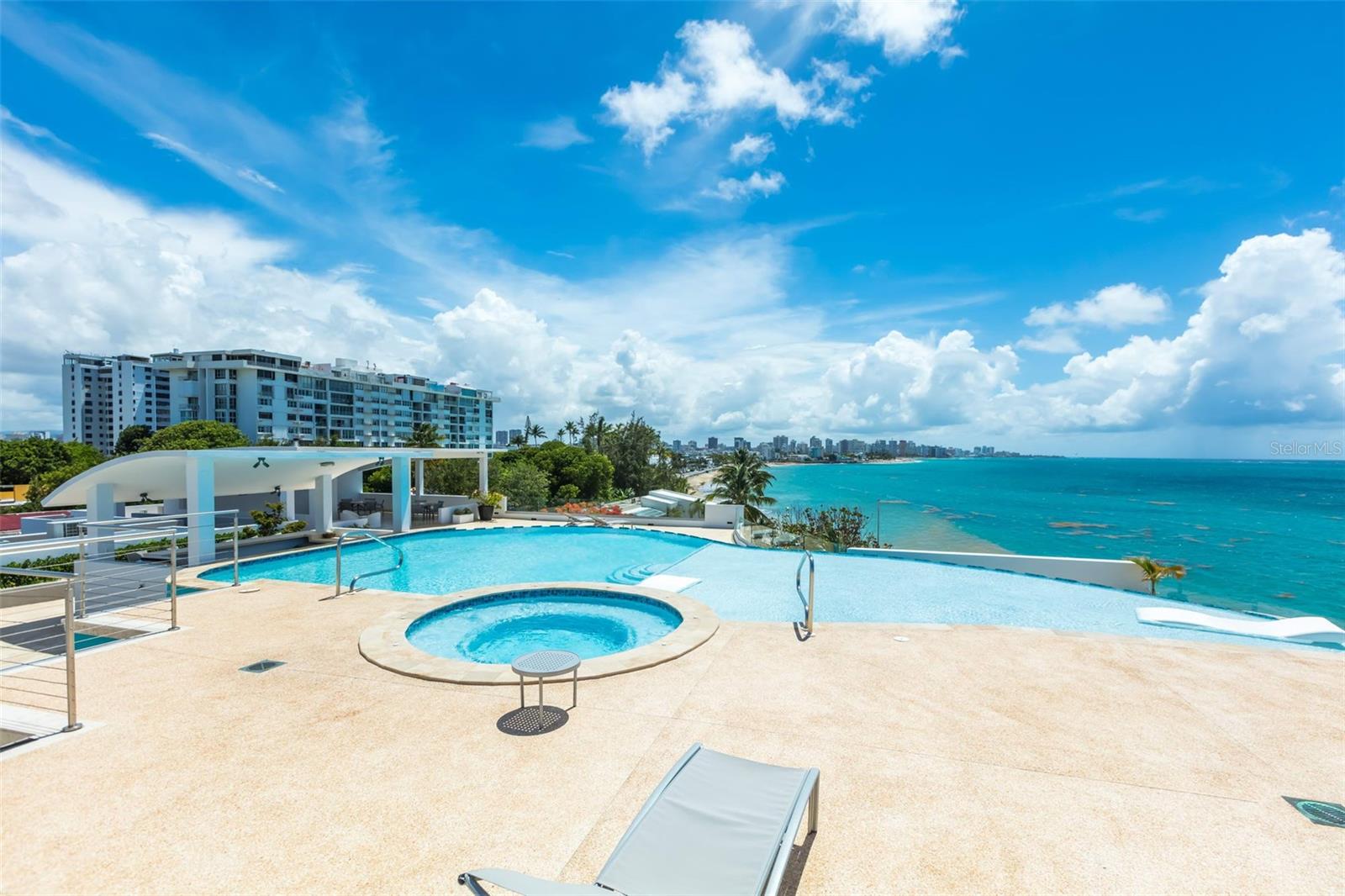 AZURE BEACH - Residential