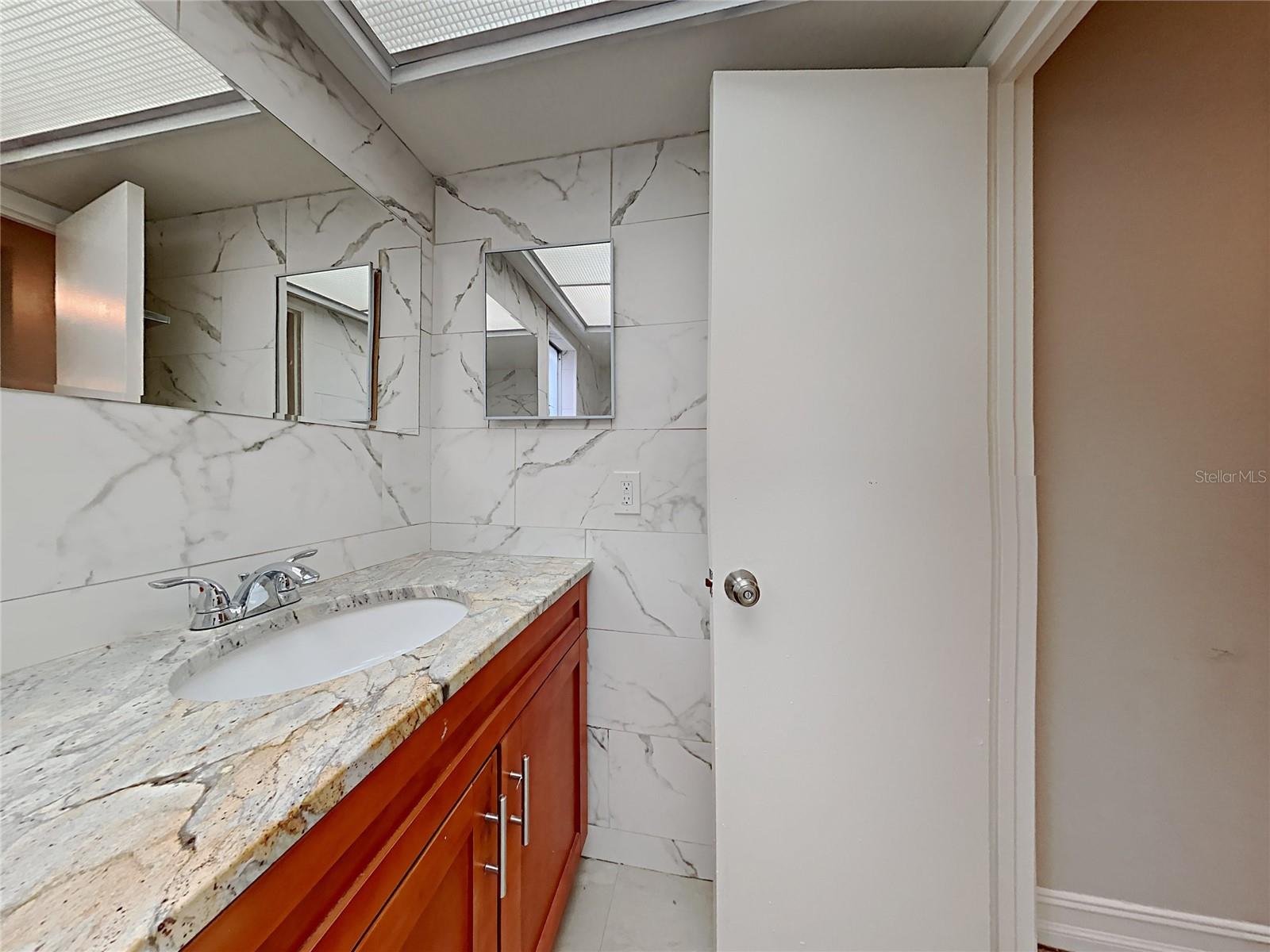 SKY LAKE SOUTH - Residential