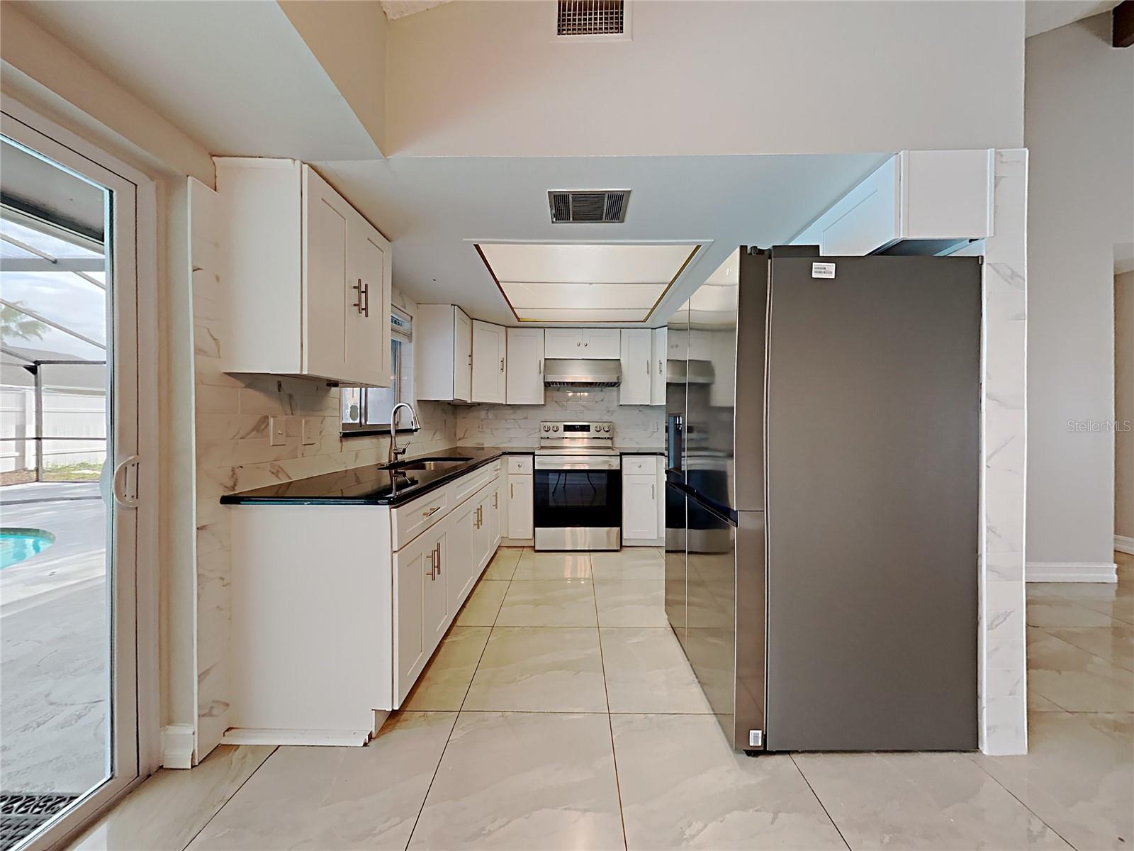 SKY LAKE SOUTH - Residential