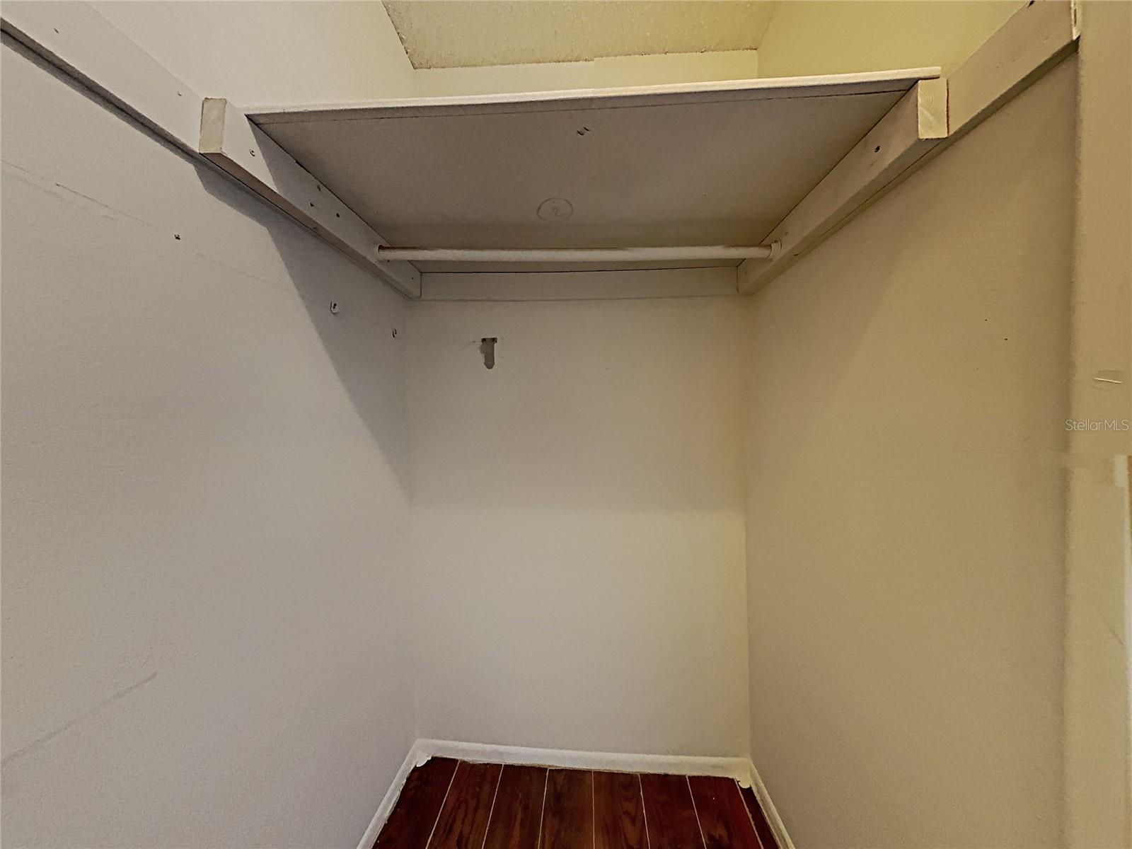 SKY LAKE SOUTH - Residential