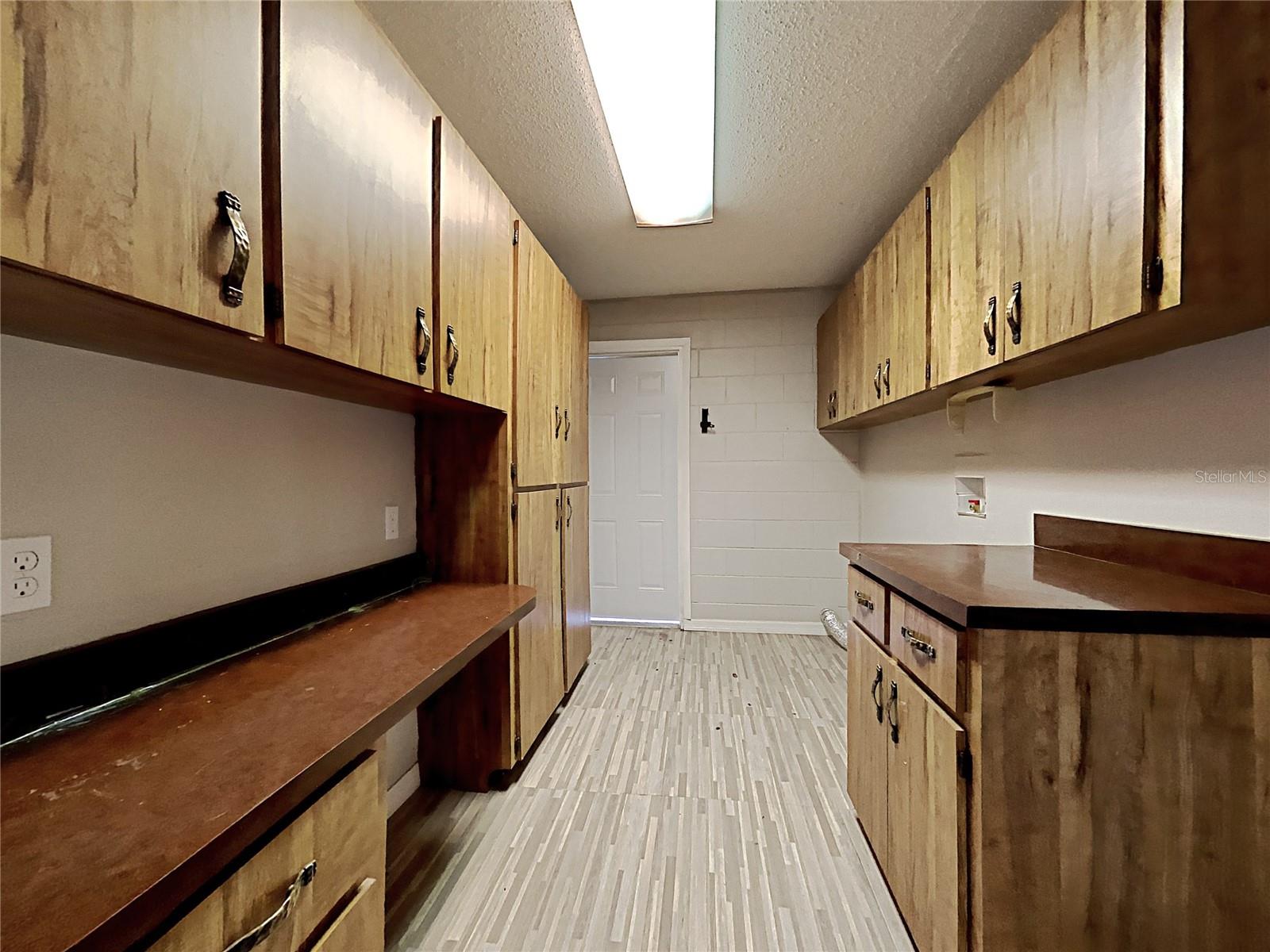 SKY LAKE SOUTH - Residential