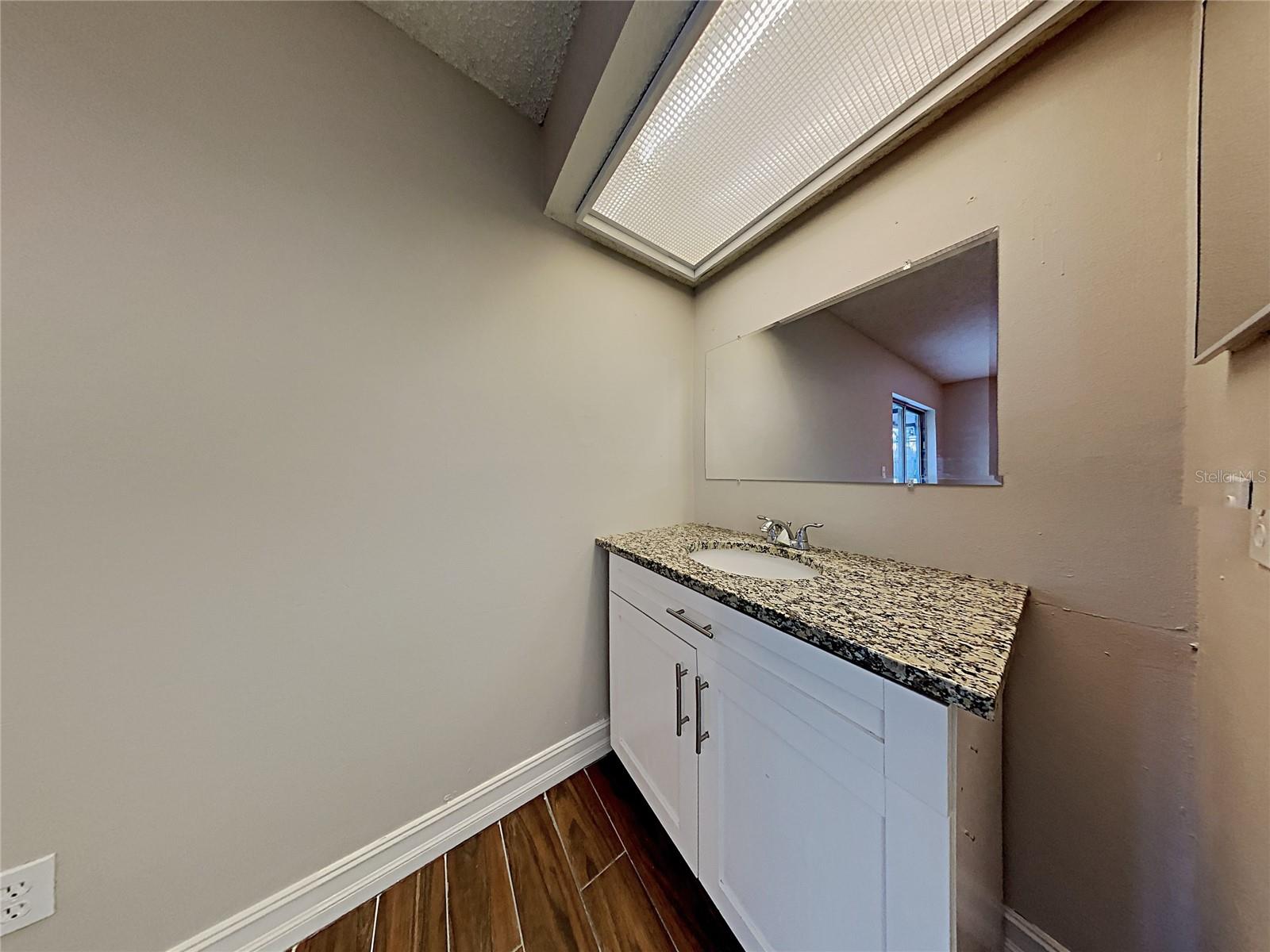 SKY LAKE SOUTH - Residential