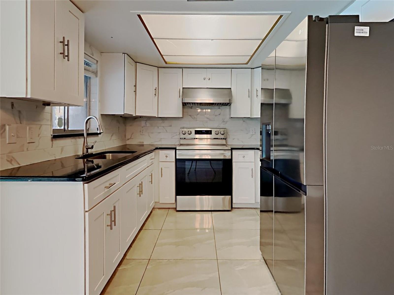 SKY LAKE SOUTH - Residential