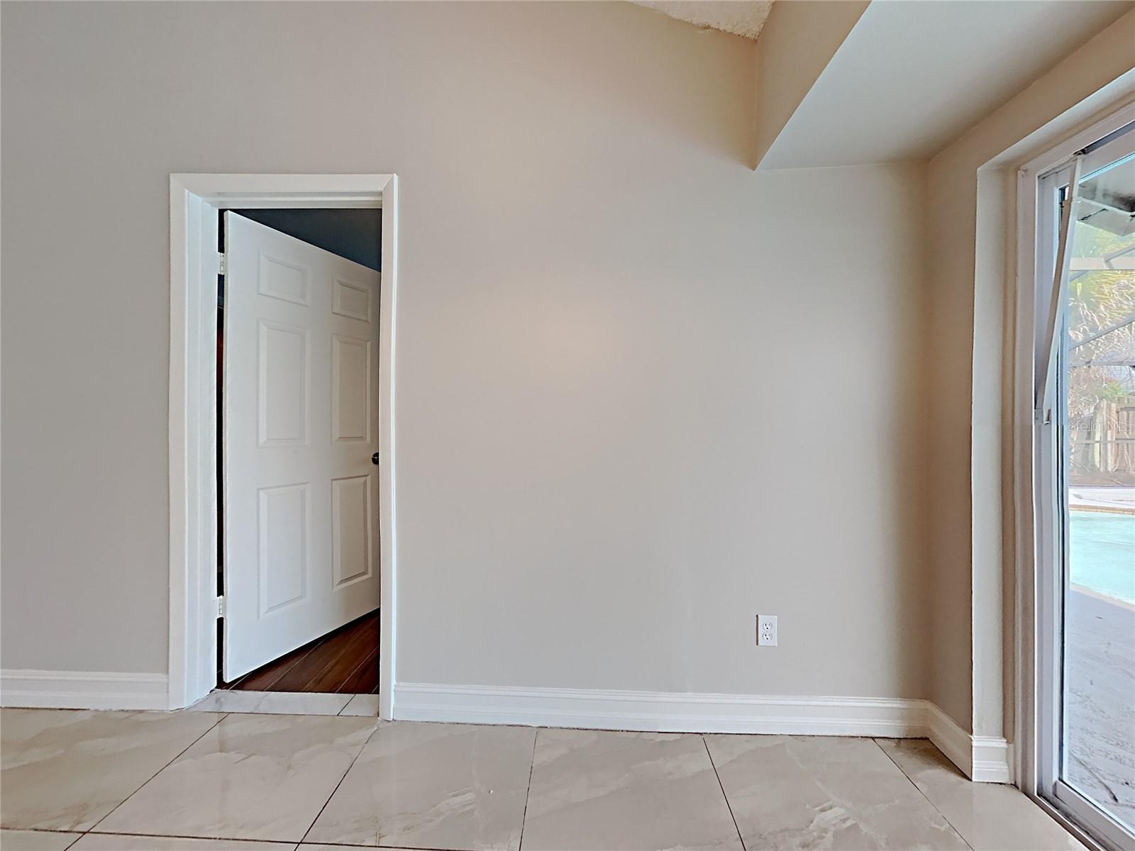 SKY LAKE SOUTH - Residential