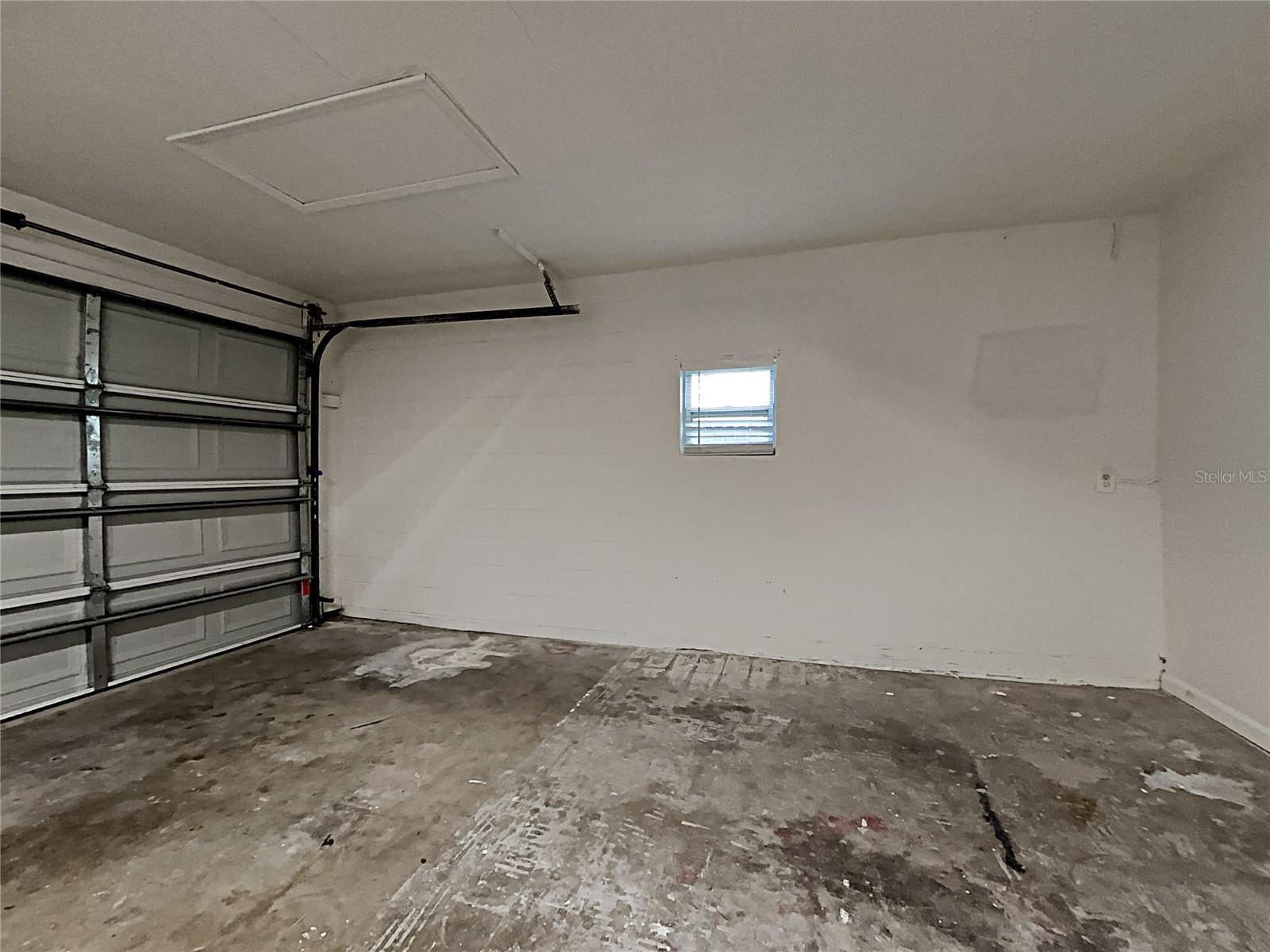 SKY LAKE SOUTH - Residential