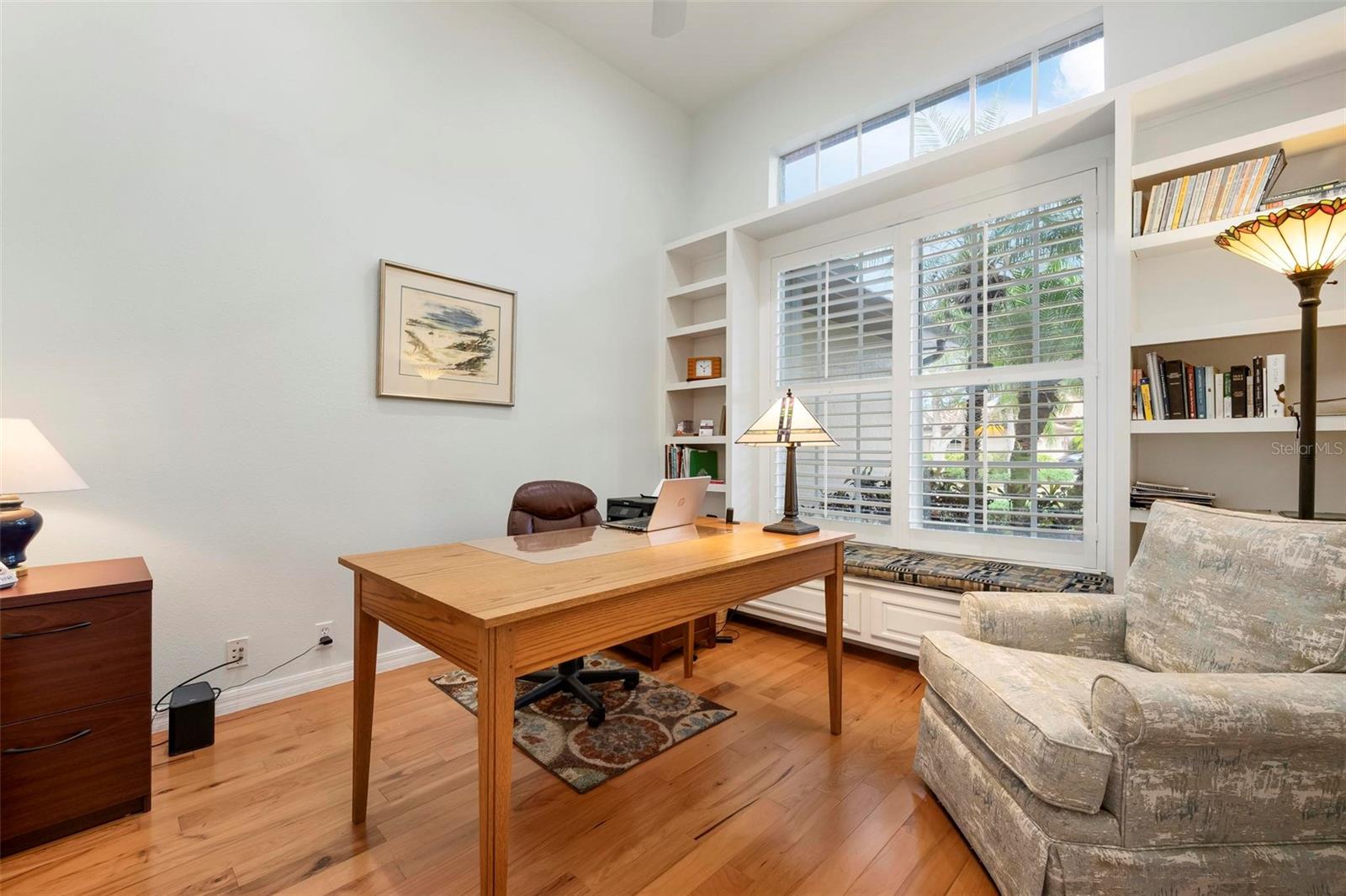 PELICAN POINTE GOLF & COUNTRY CLUB - Residential