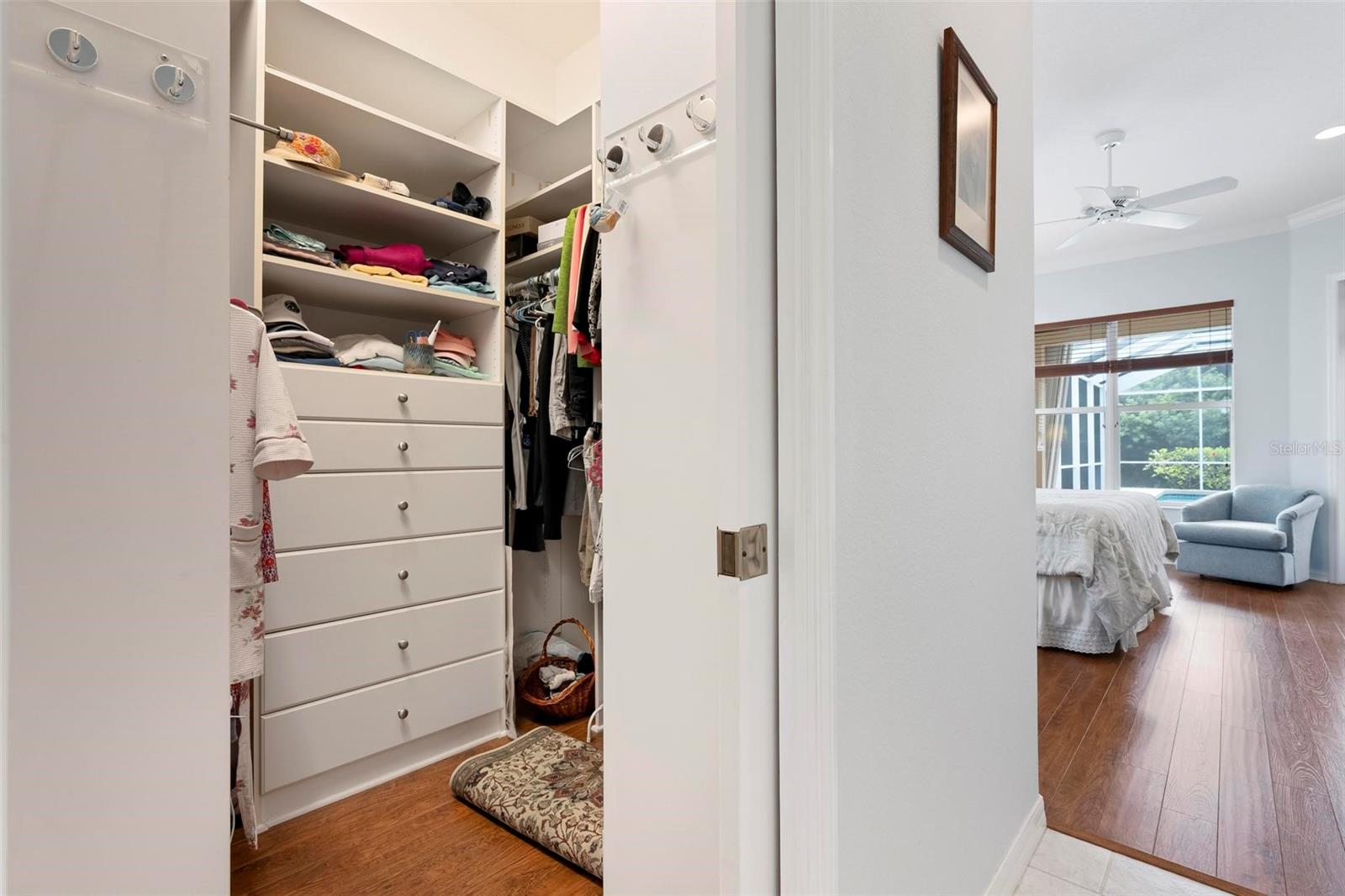 PELICAN POINTE GOLF & COUNTRY CLUB - Residential