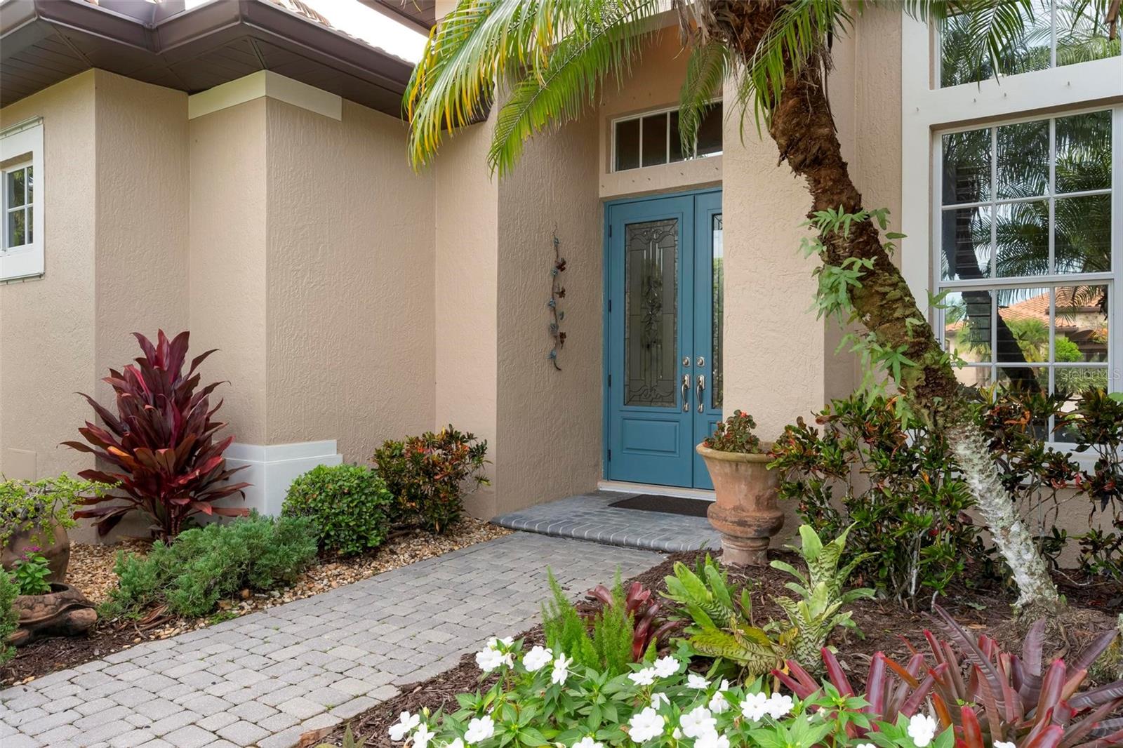 PELICAN POINTE GOLF & COUNTRY CLUB - Residential