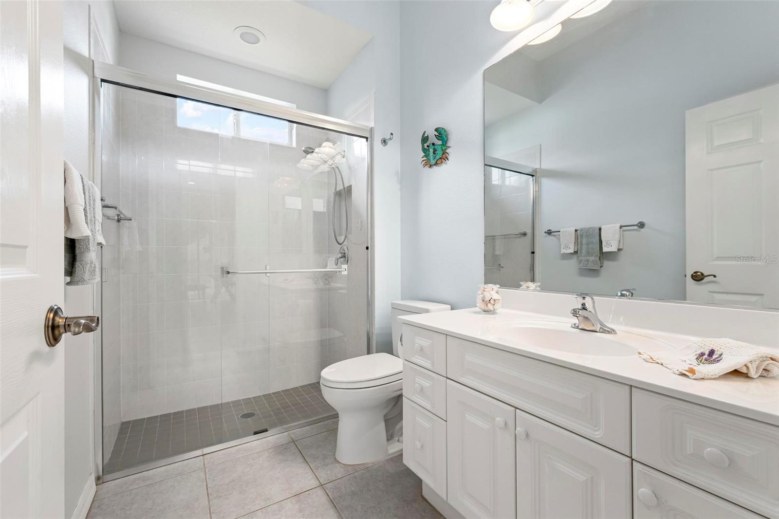 PELICAN POINTE GOLF & COUNTRY CLUB - Residential