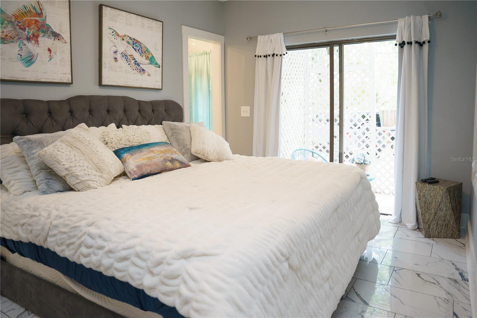 TIFFANY RM CONDO - Residential