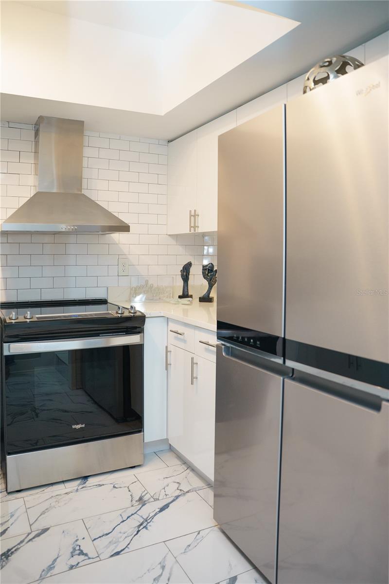 TIFFANY RM CONDO - Residential