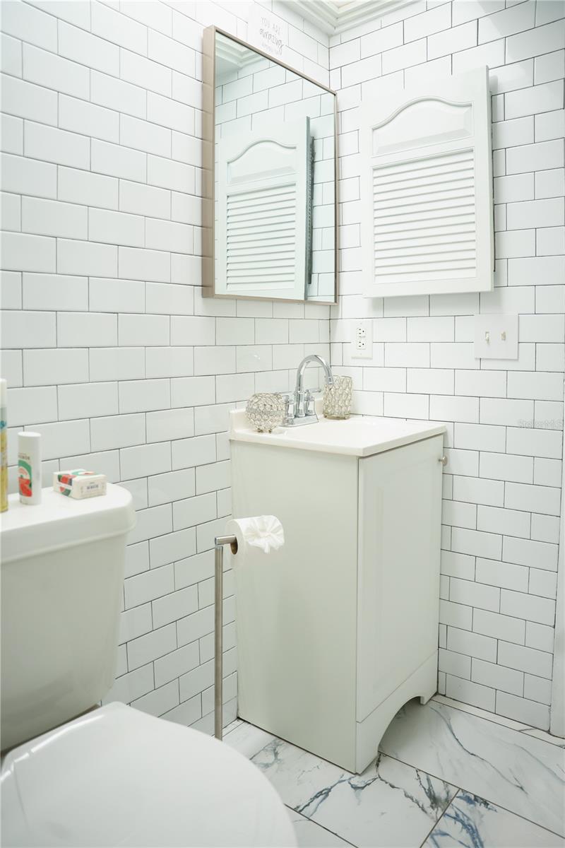 TIFFANY RM CONDO - Residential