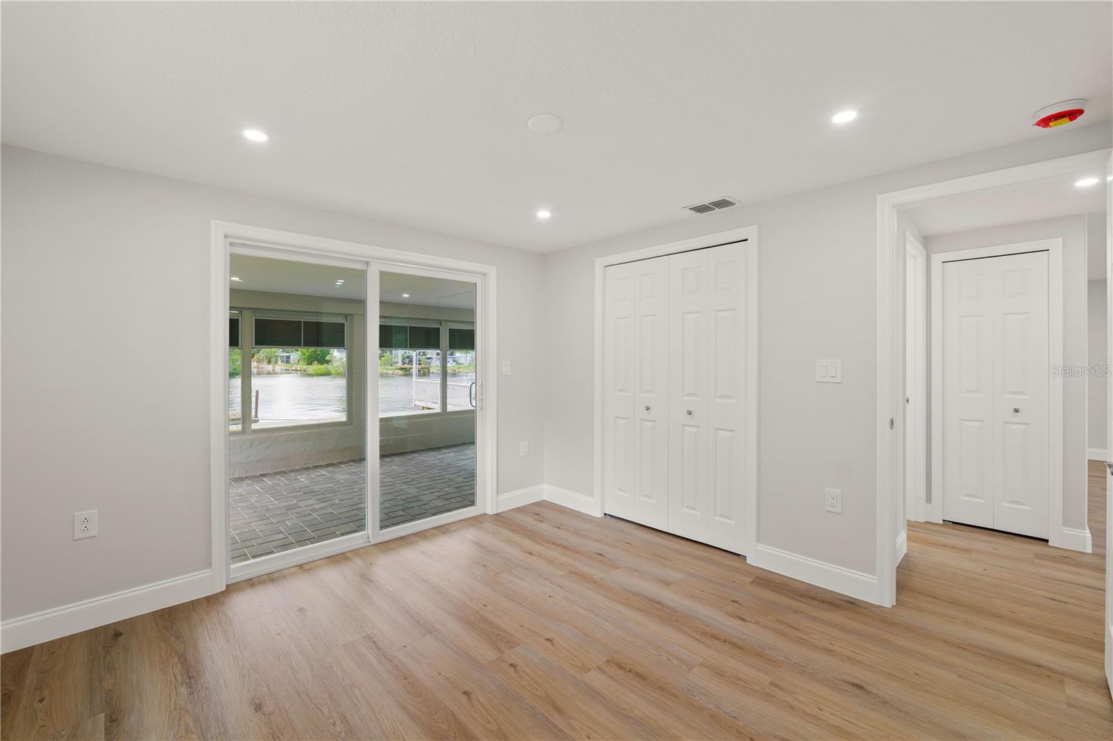 HUDSON BEACH ESTATES - Residential