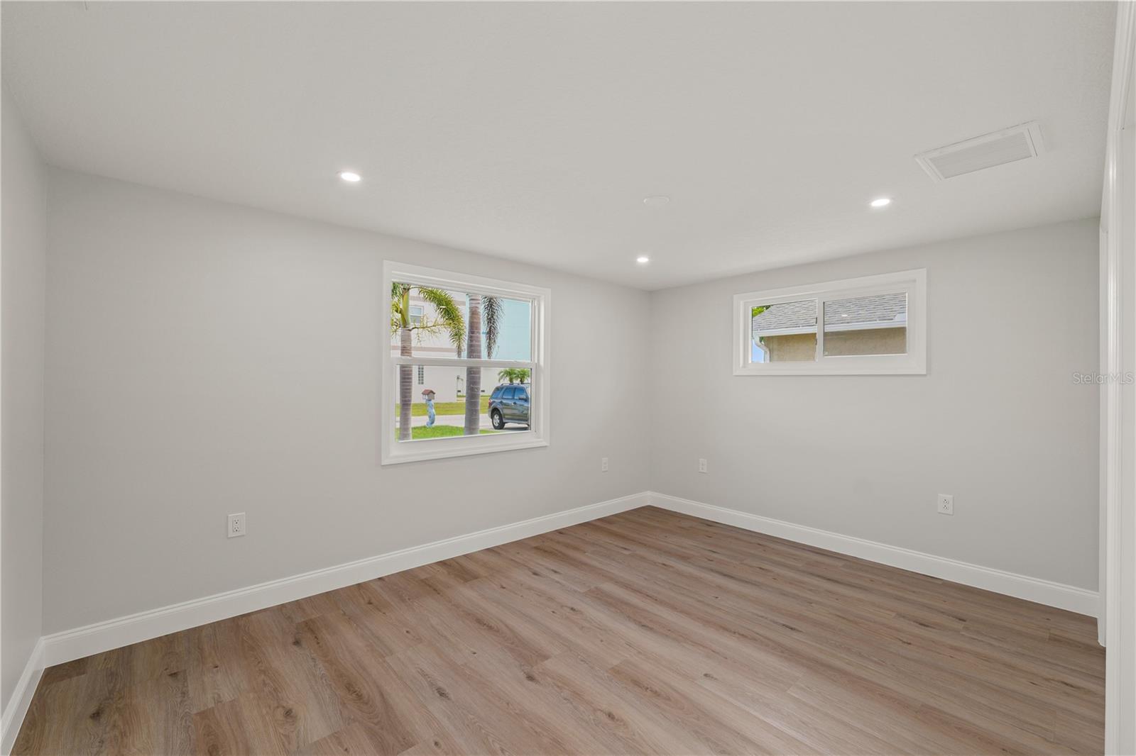 HUDSON BEACH ESTATES - Residential