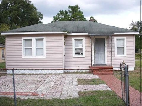 9302 N 12TH TAMPA FL 33612