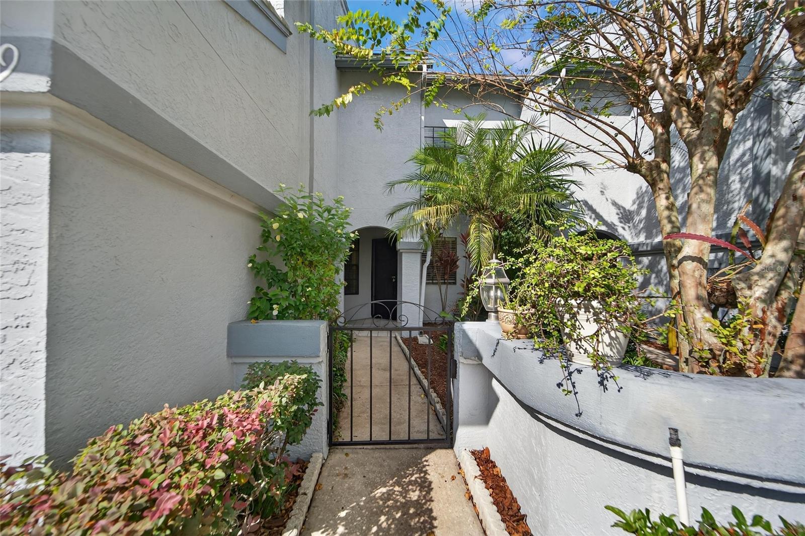 BRENTWOOD PARK - Residential Lease