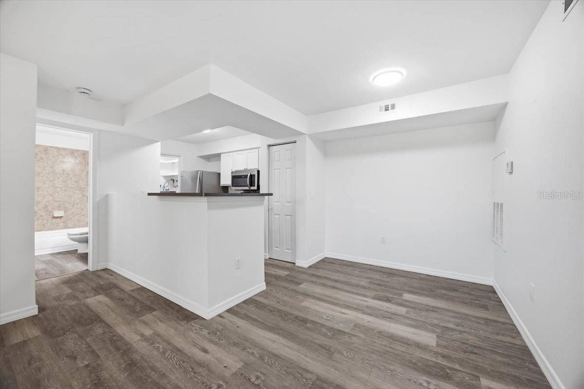 3028 PARKWAY BOULEVARD 207