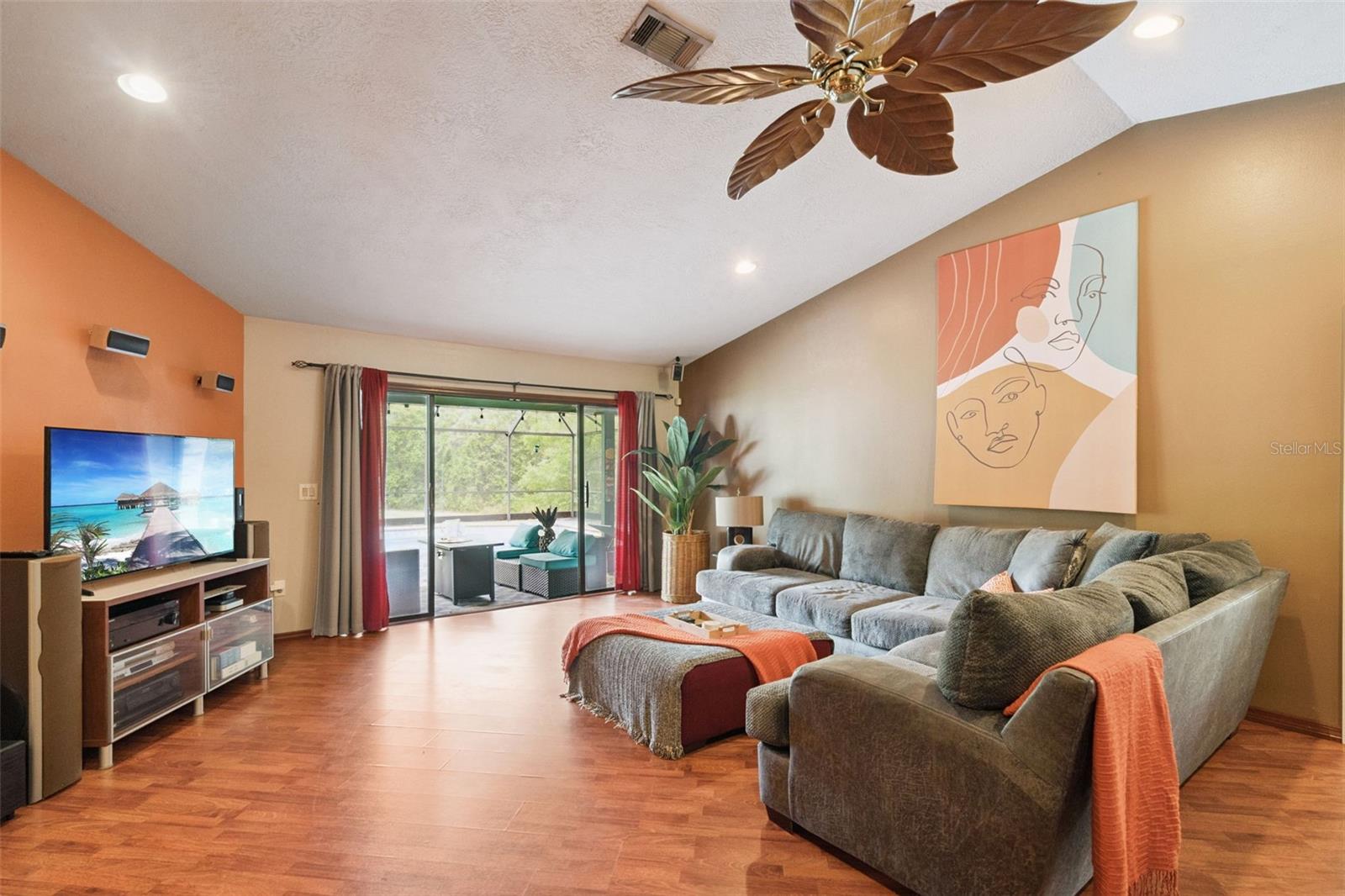 SPRING HOLLOW PH 01 - Residential