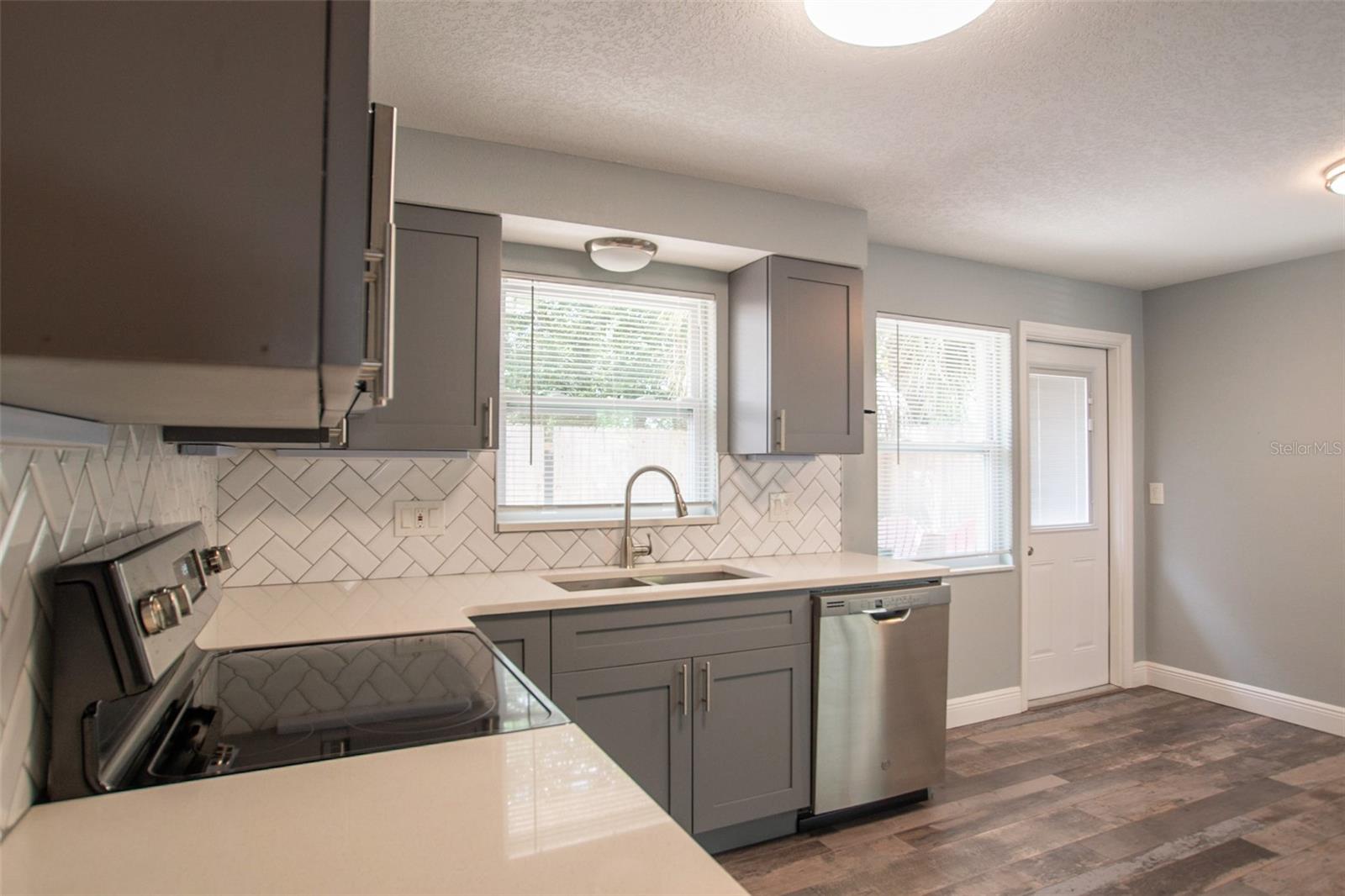 OAKLAND SUB - Residential Lease