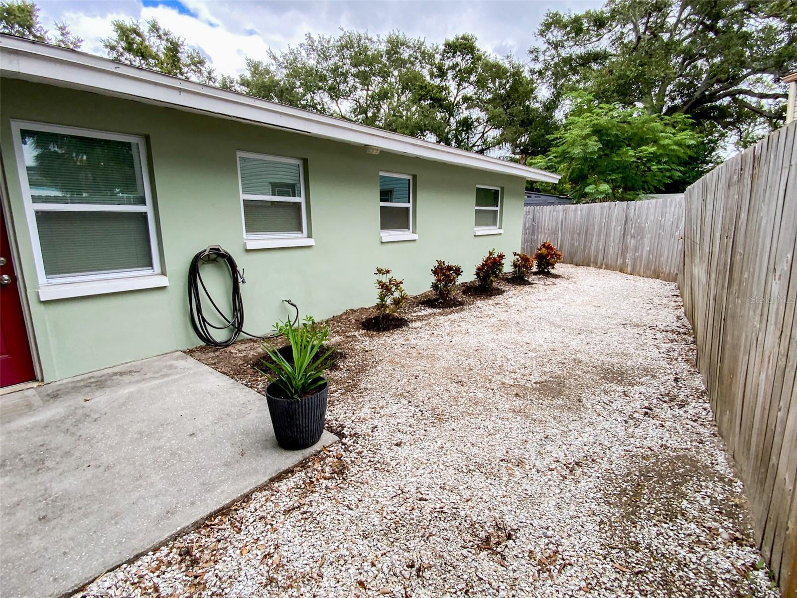 OAKLAND SUB - Residential Lease