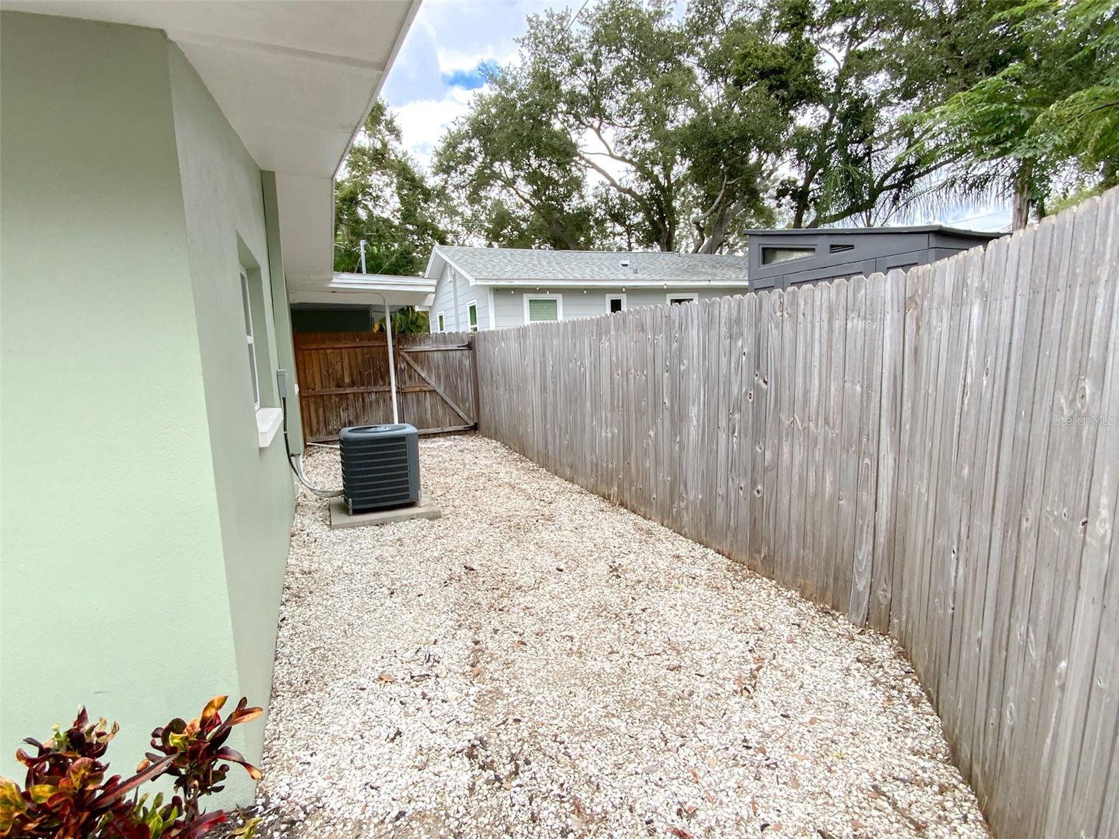 OAKLAND SUB - Residential Lease