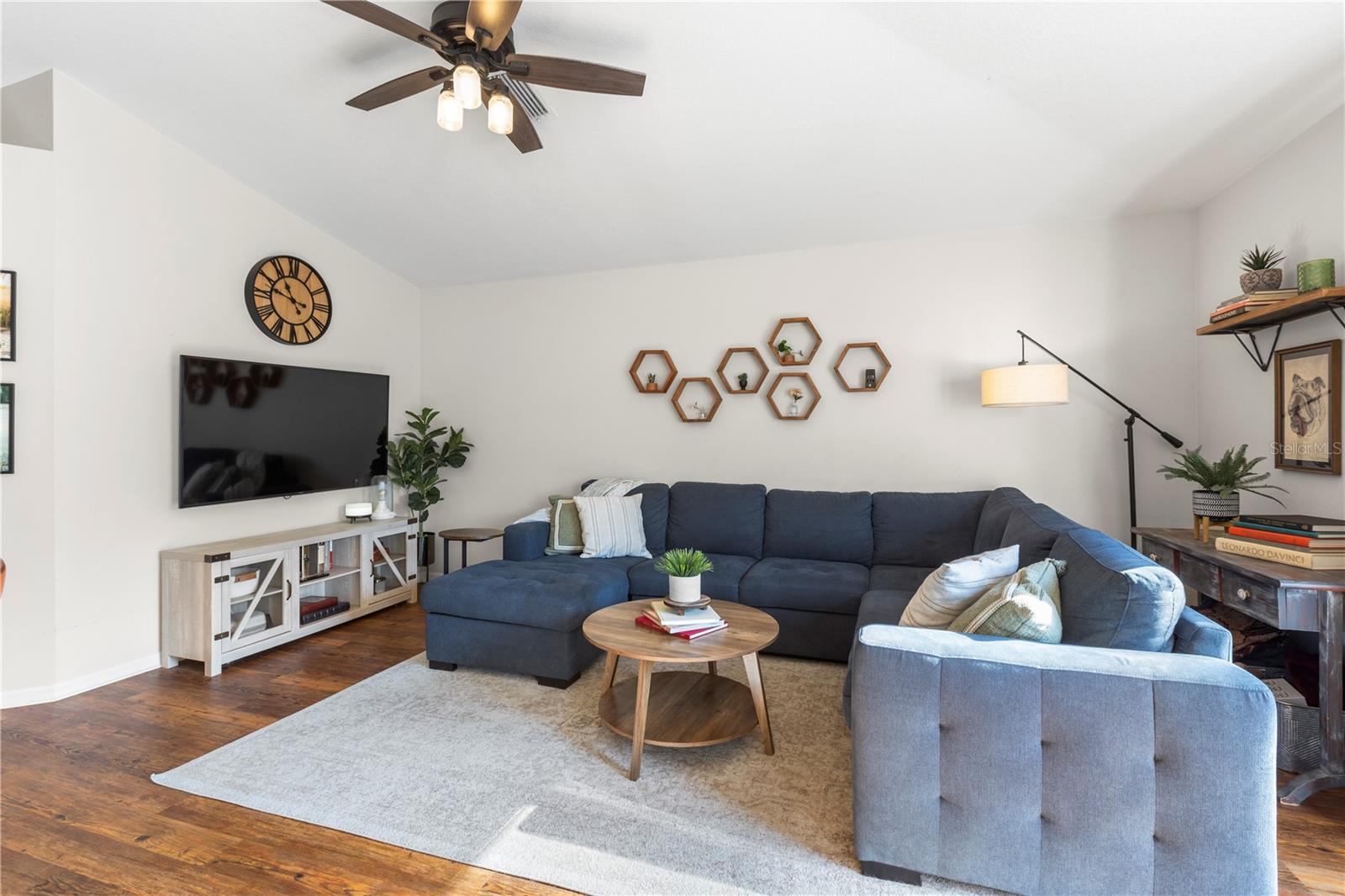 4510 BEAUMARIS DRIVE