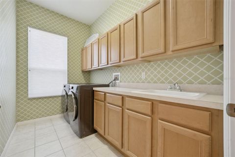 Tiny photo for 3719 Belle Rose Drive, Leesburg, FL 34748 (MLS # G5111171)