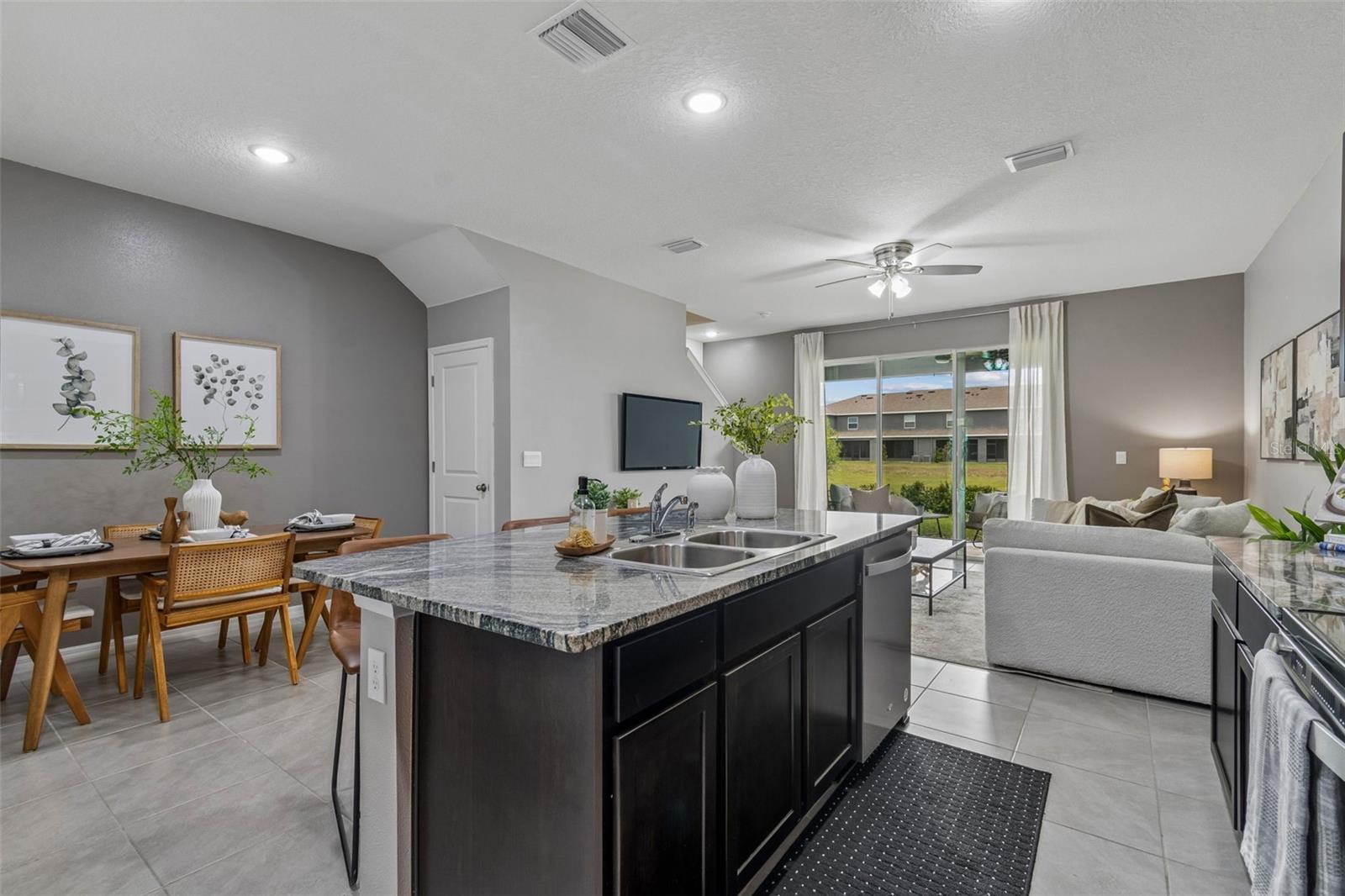 AVALON PARK WEST - Residential