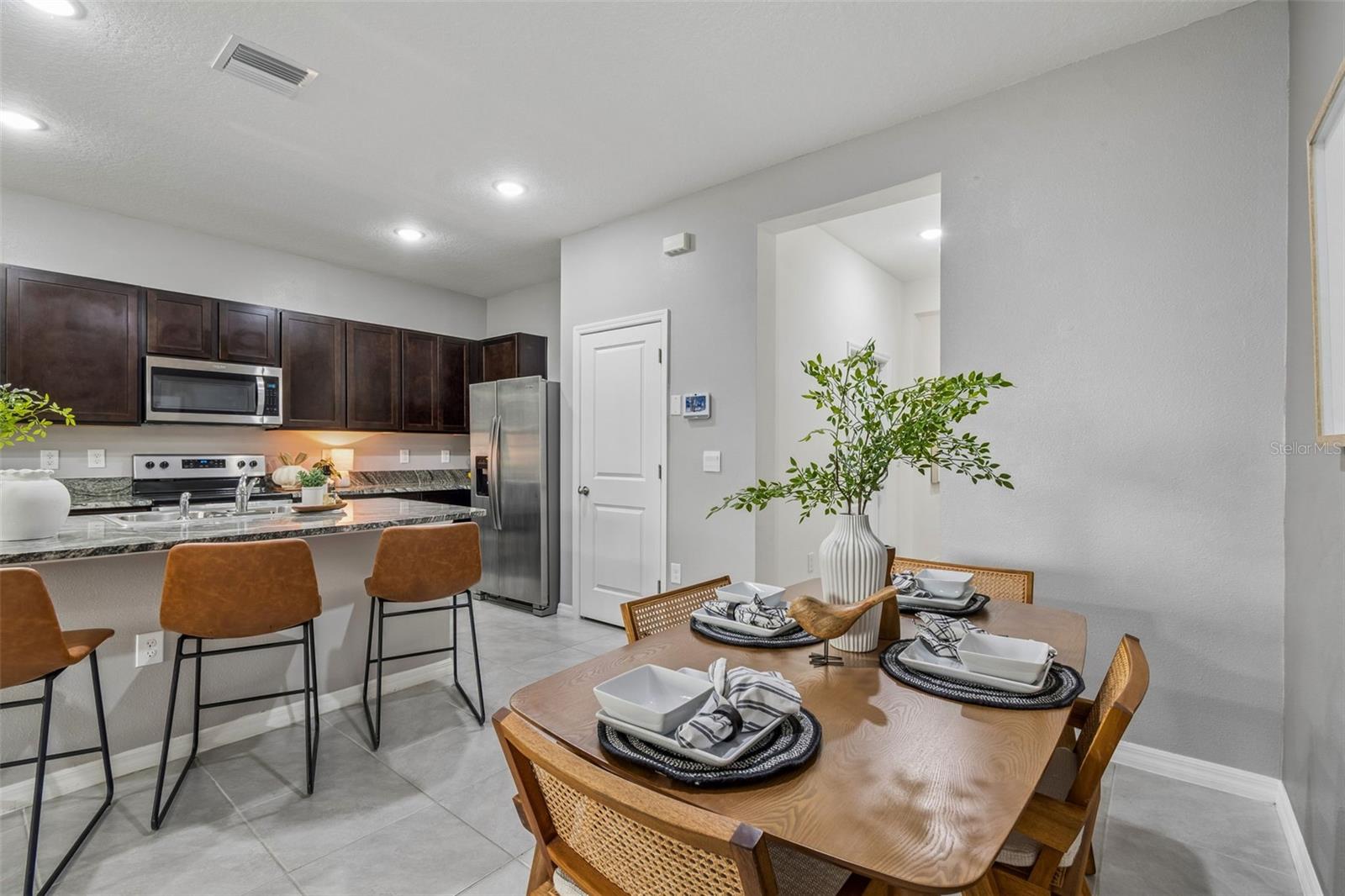 AVALON PARK WEST - Residential