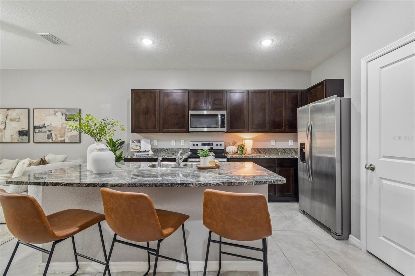 AVALON PARK WEST - Residential