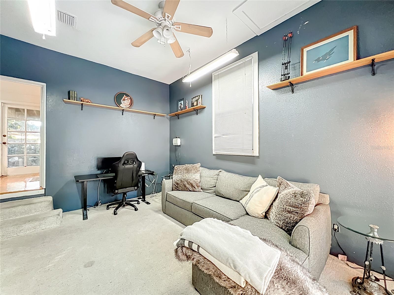 LAKE ADAIR GROVES - Residential