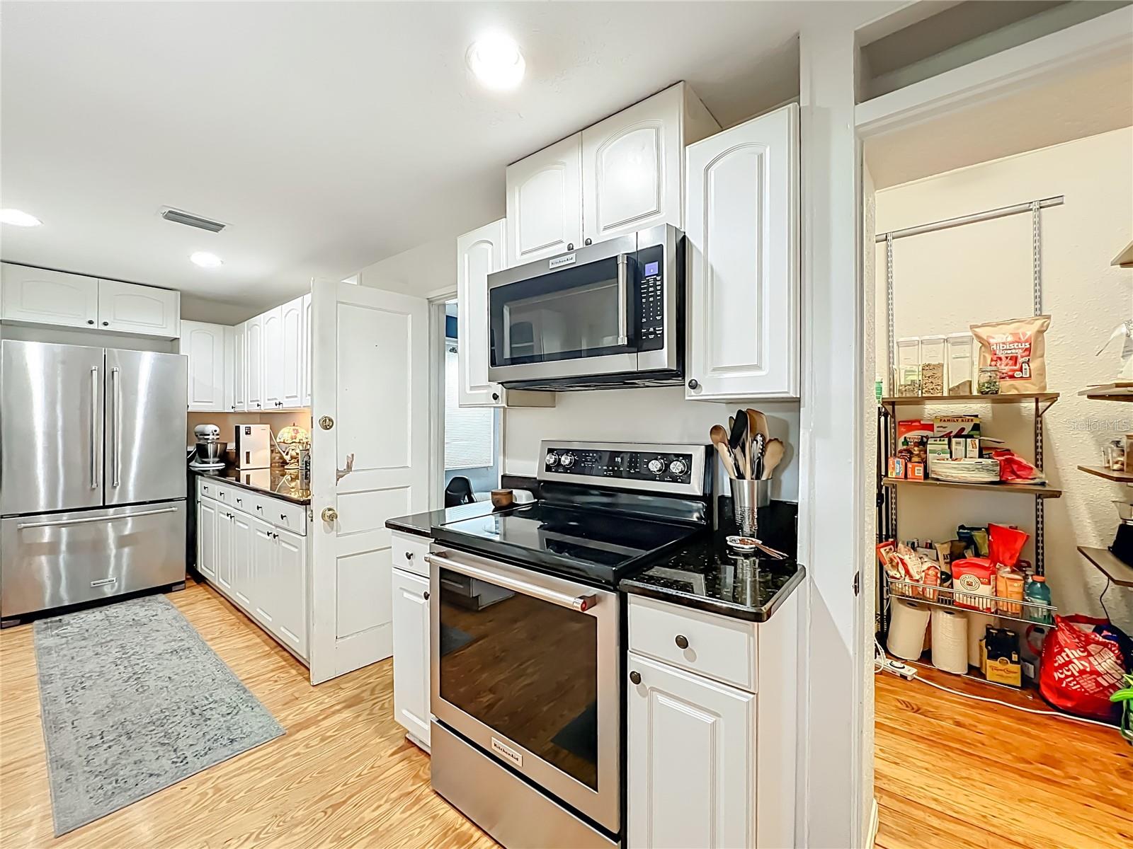 LAKE ADAIR GROVES - Residential