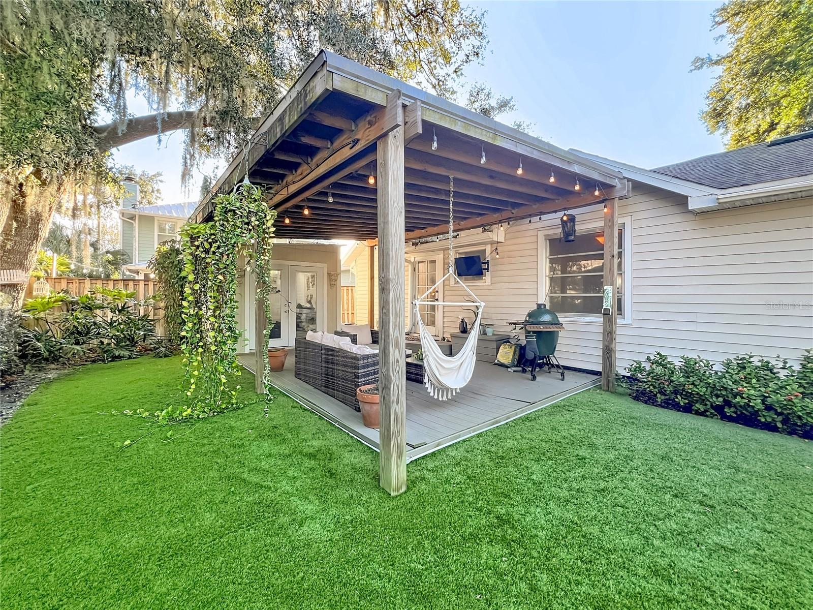 LAKE ADAIR GROVES - Residential